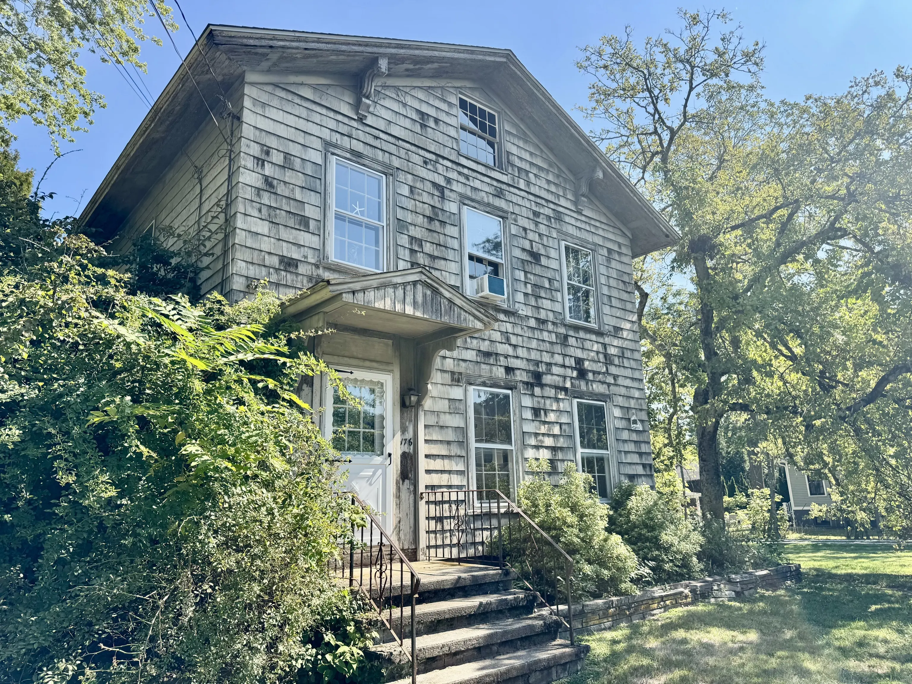 174 Whitfield Street, Guilford