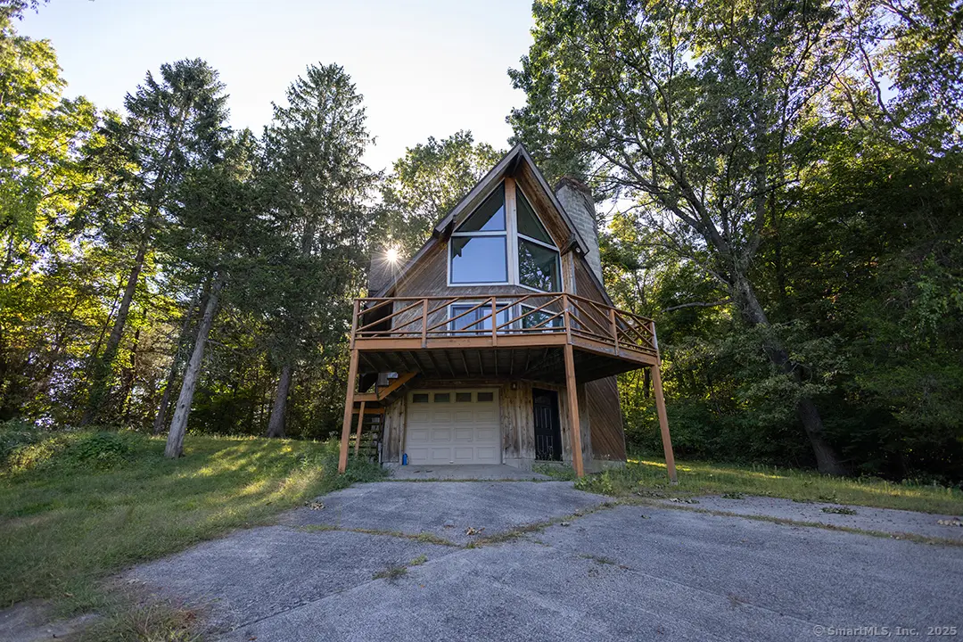 78 South Eagle Street, Plymouth