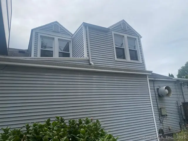 312 Harbor Street, Branford