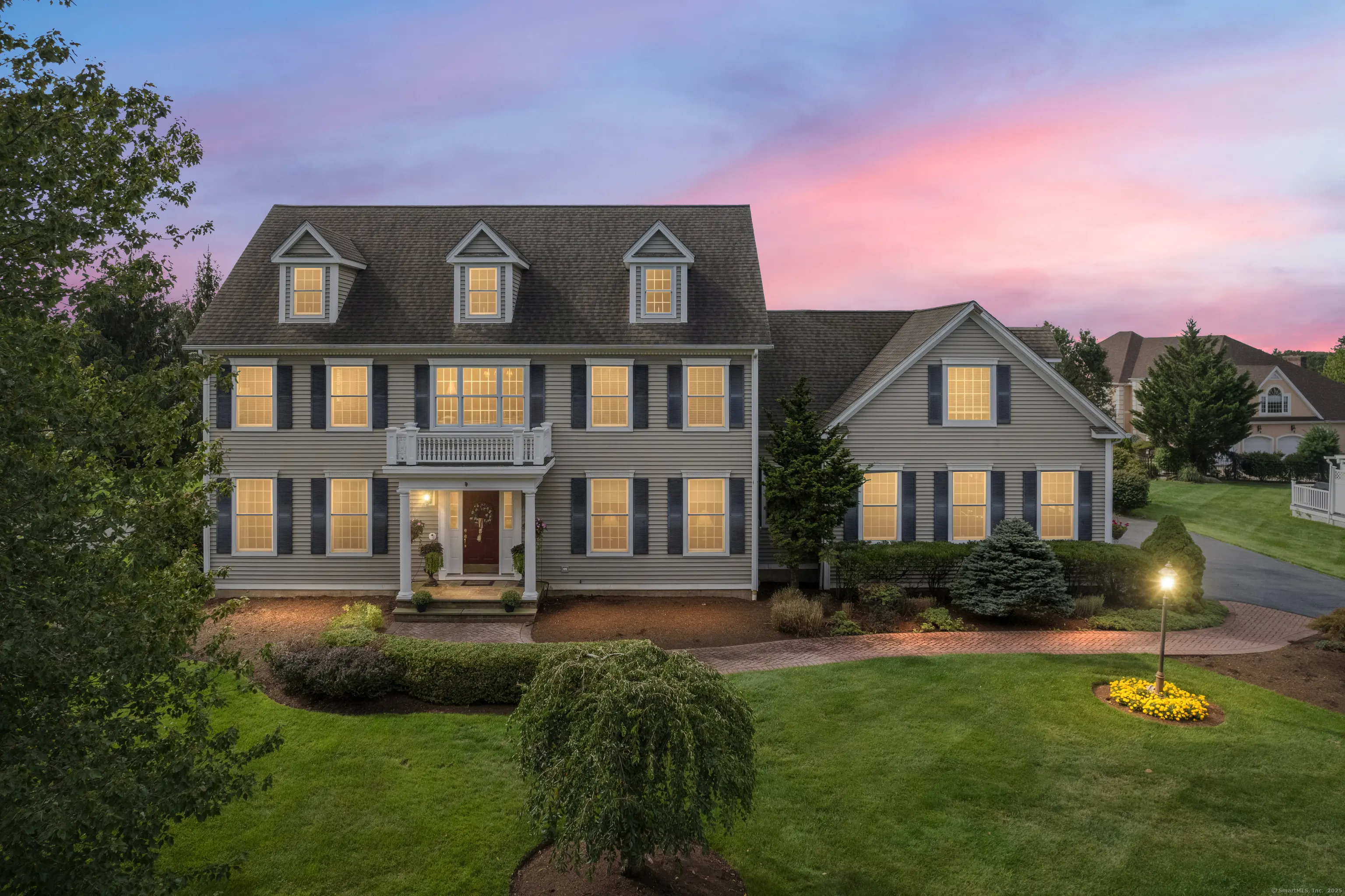 8 Autumn Ridge Road, Branford