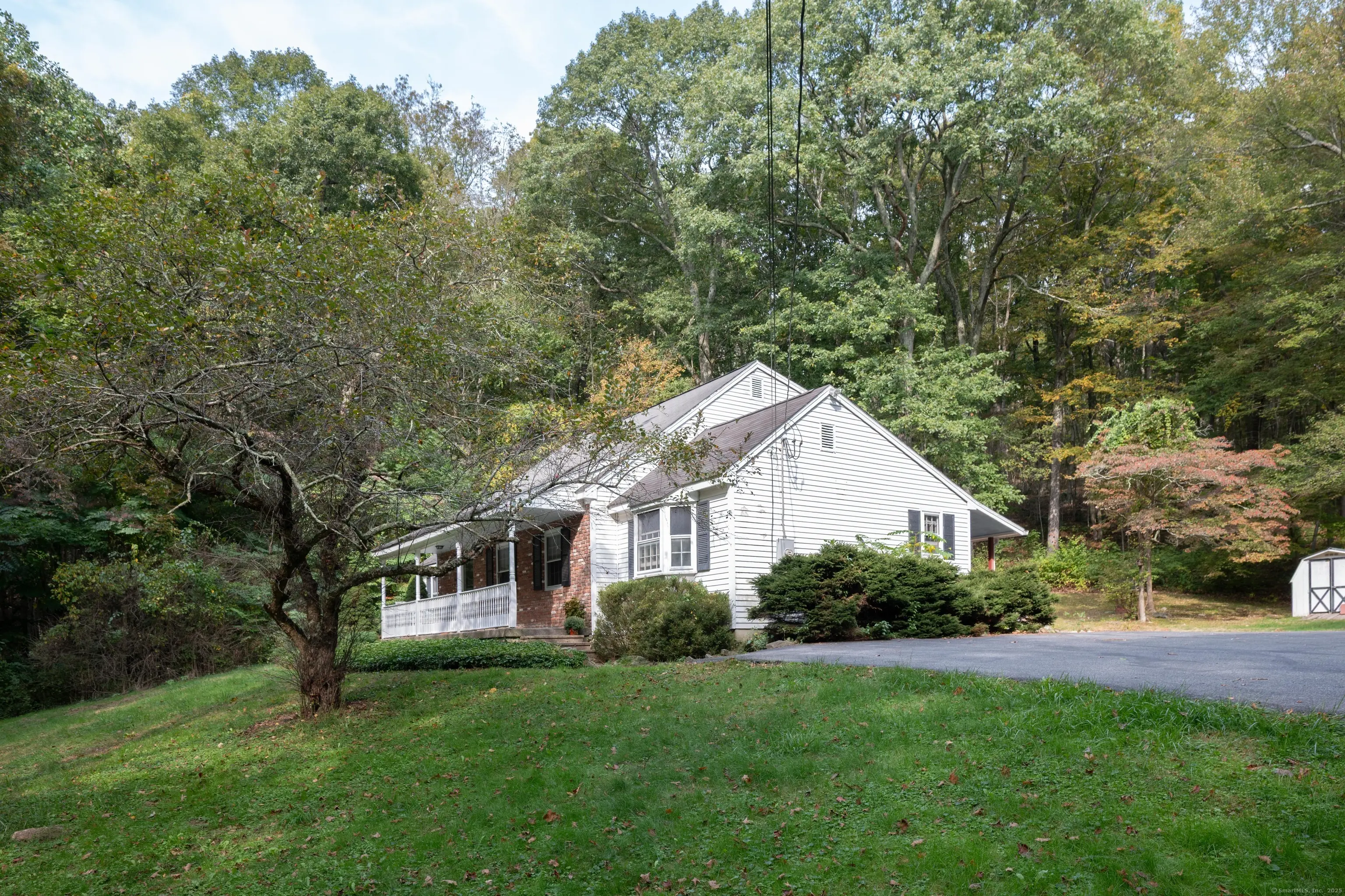 633 Old Waterbury Road, Southbury