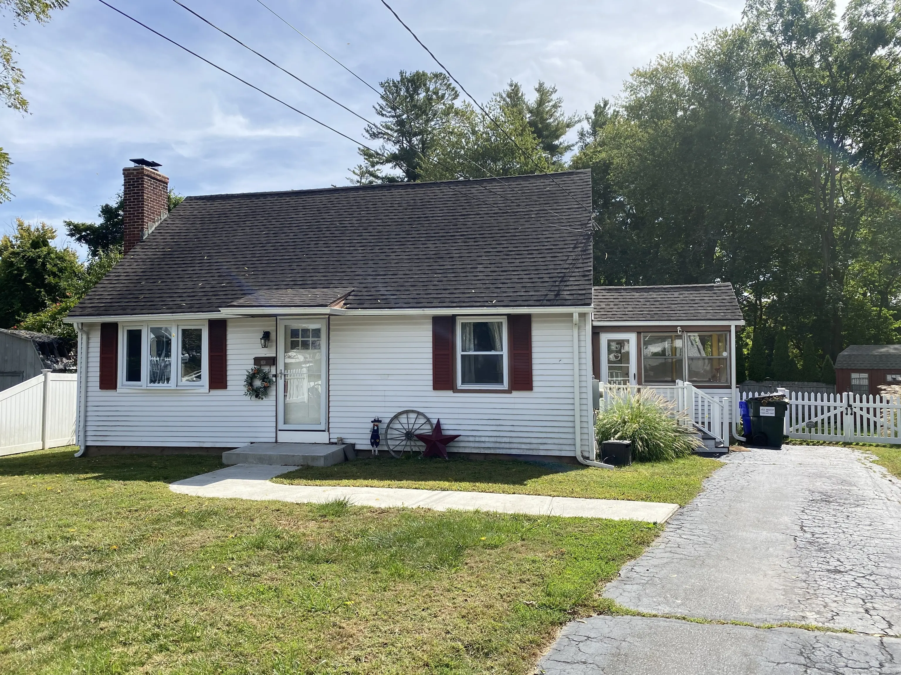 85 Meech Road, Middletown
