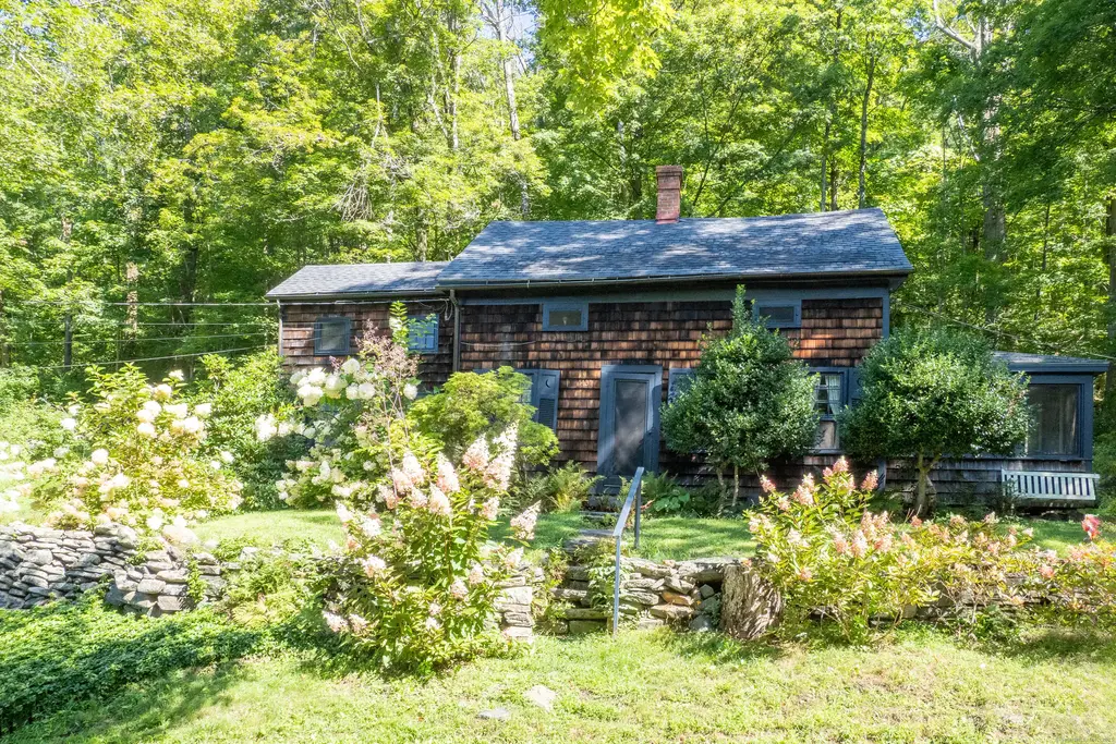 143 Whitcomb Hill Road, Cornwall
