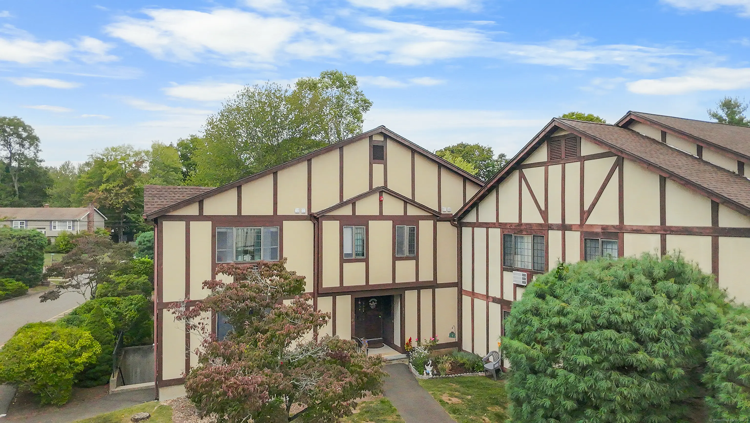 334 Foxwood Lane 334, Milford