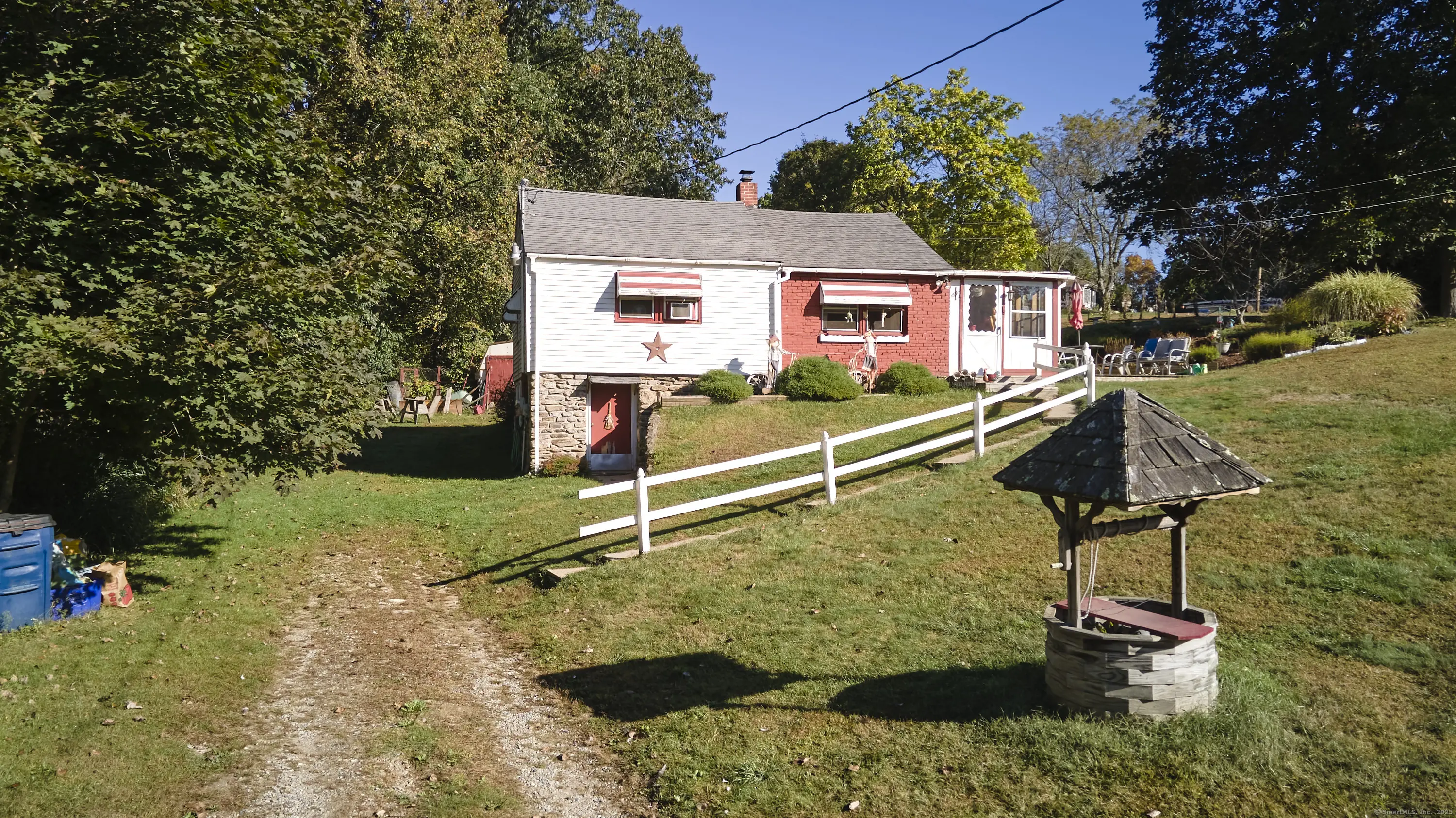 19 A Route, Woodstock