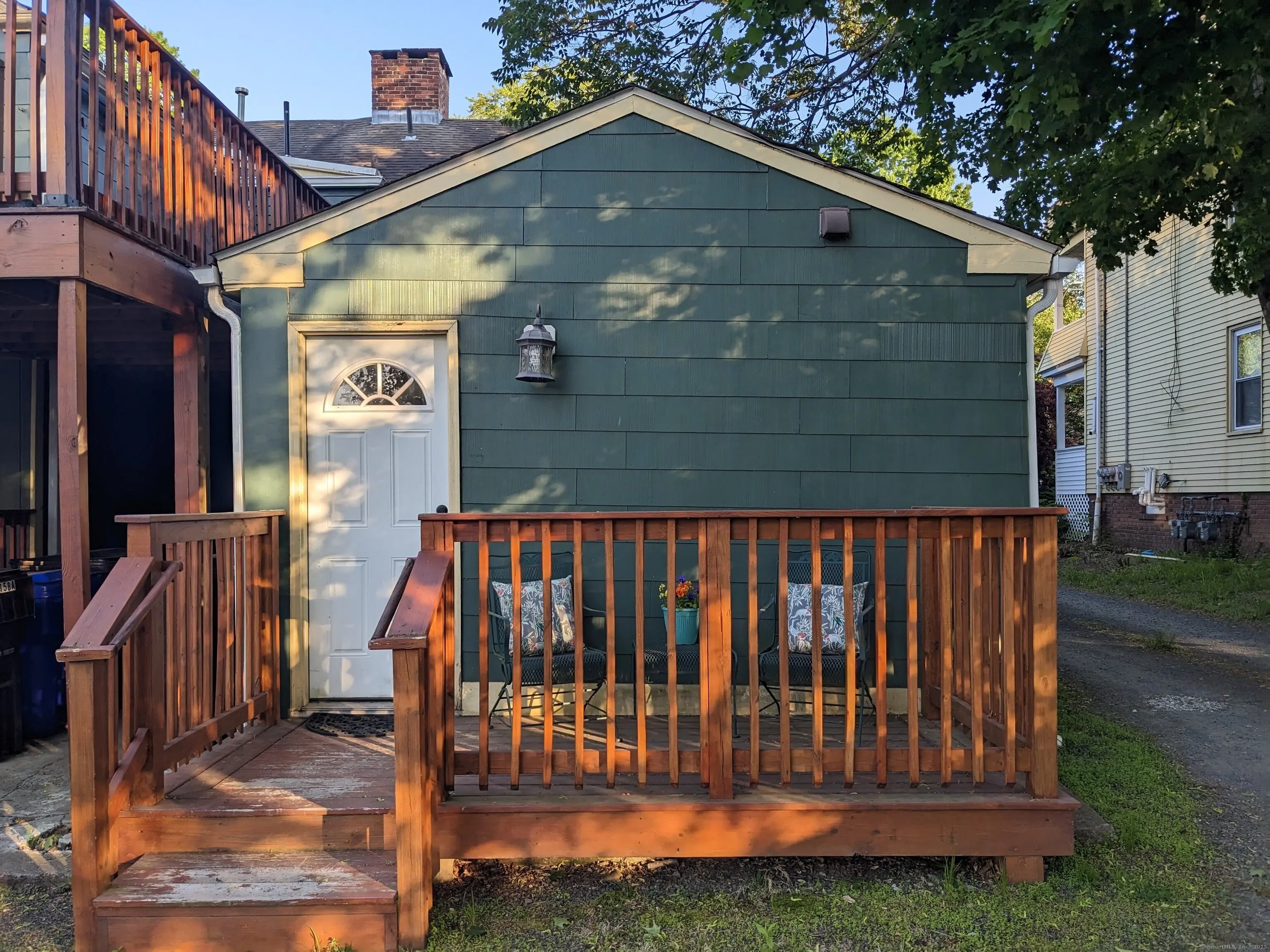 158 College Street, Middletown