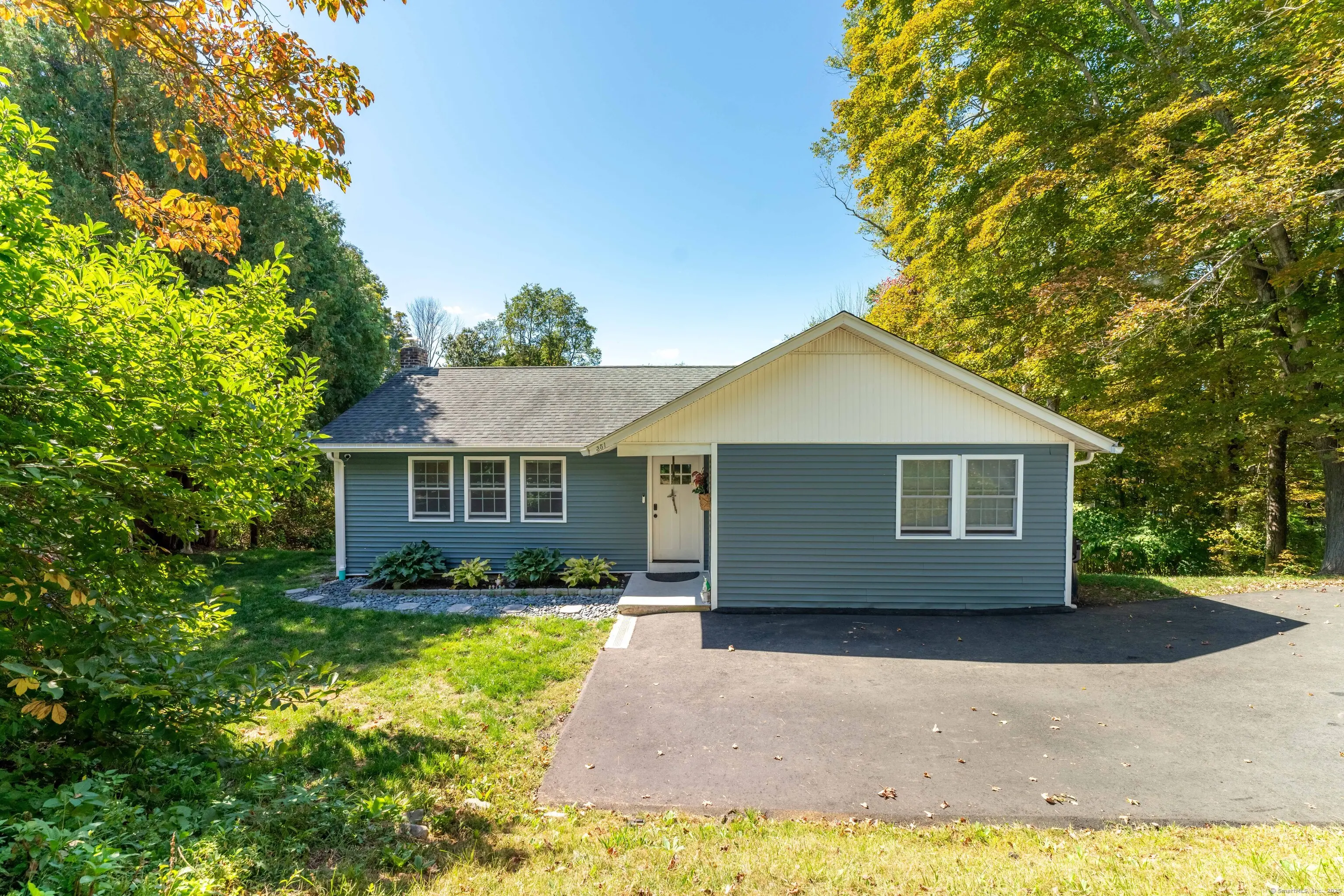 351 Hartford Road, Salem