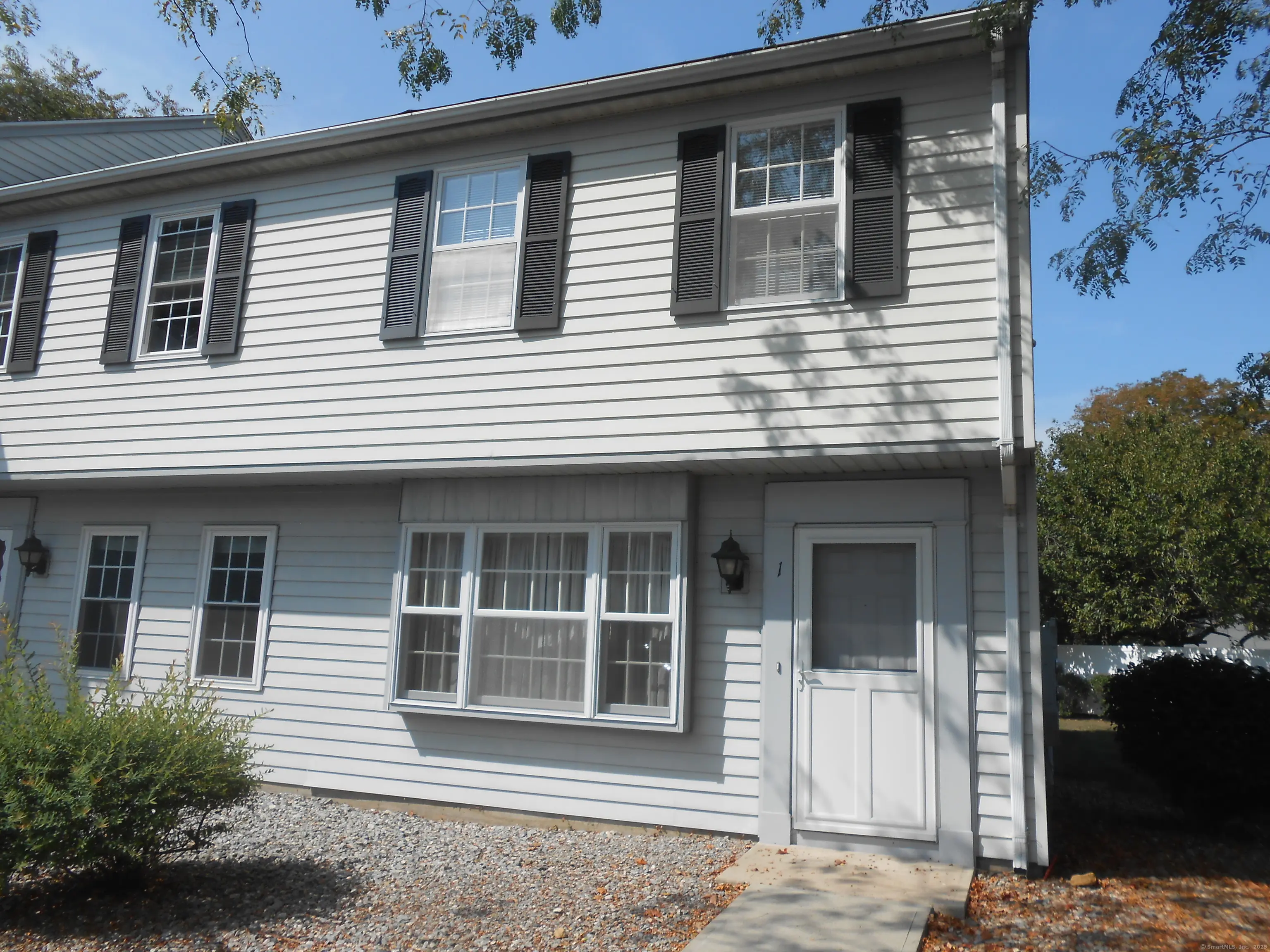 1 Founders Village 1, Clinton