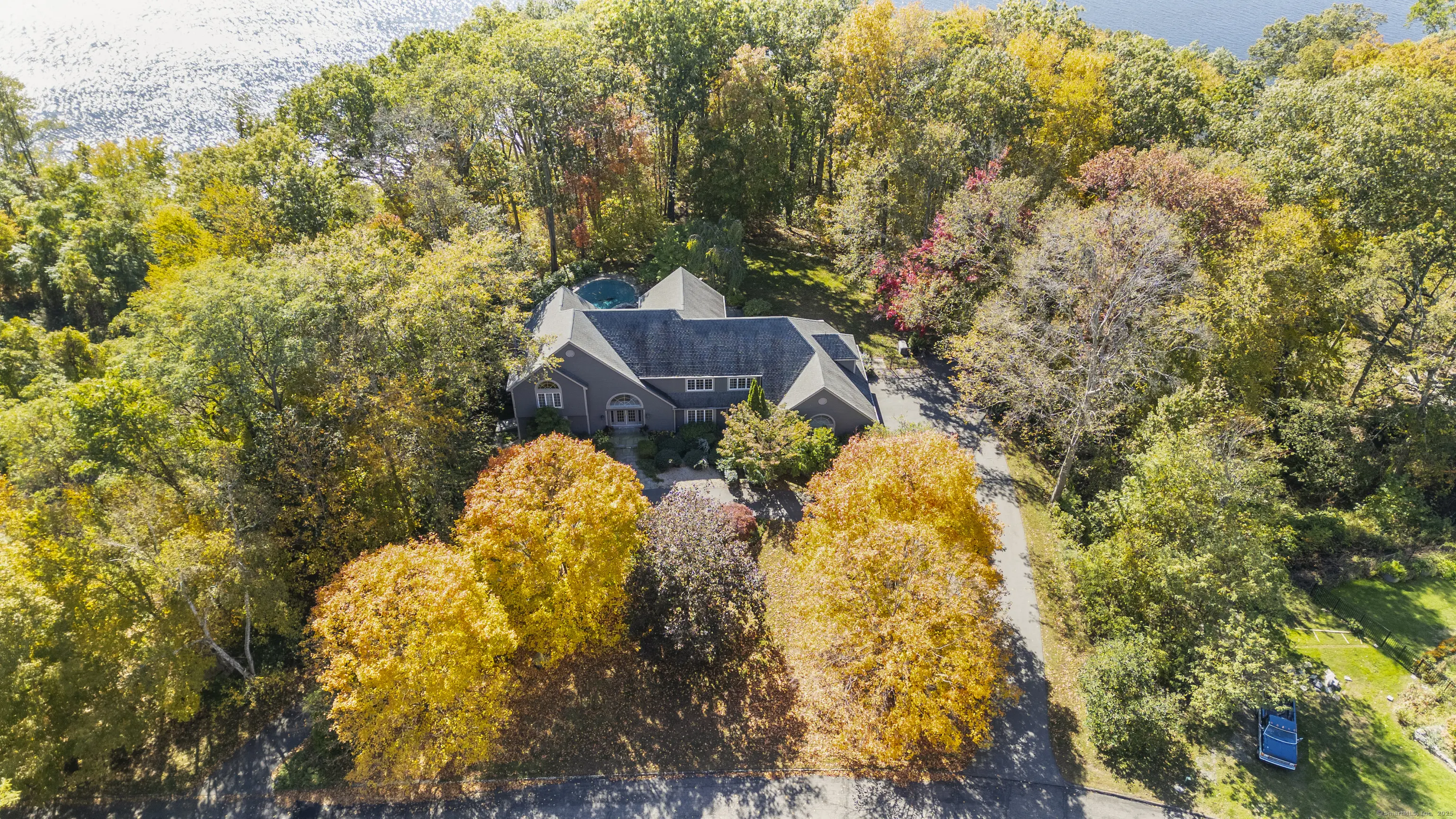 29 High Point Drive, East Hampton