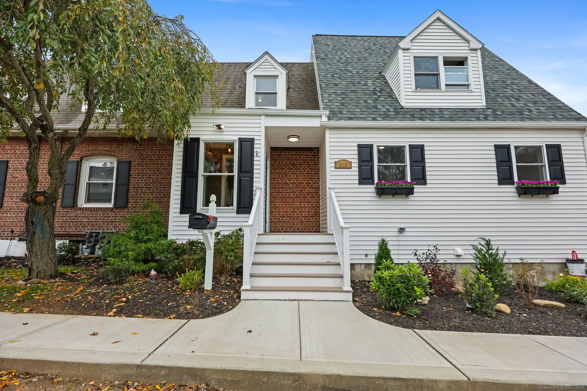 516 Valley Road, Stratford