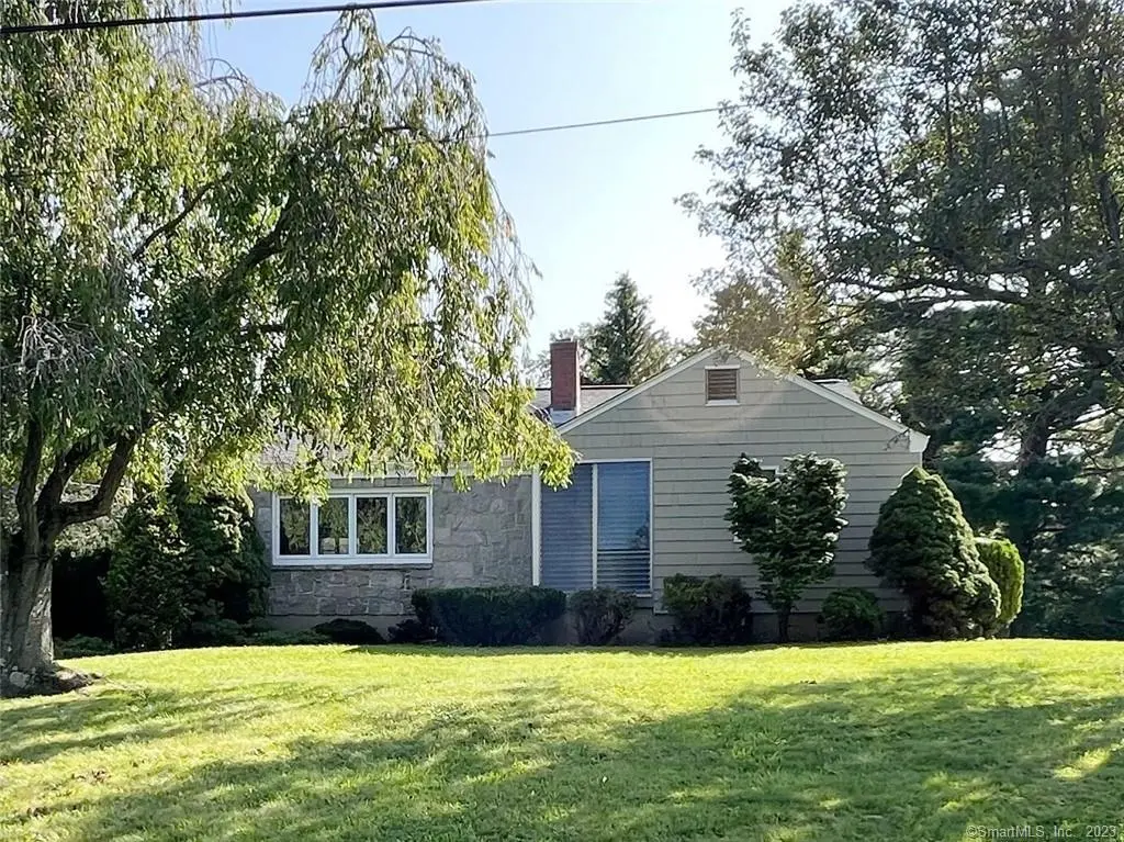 54 Barstow Drive, Wethersfield