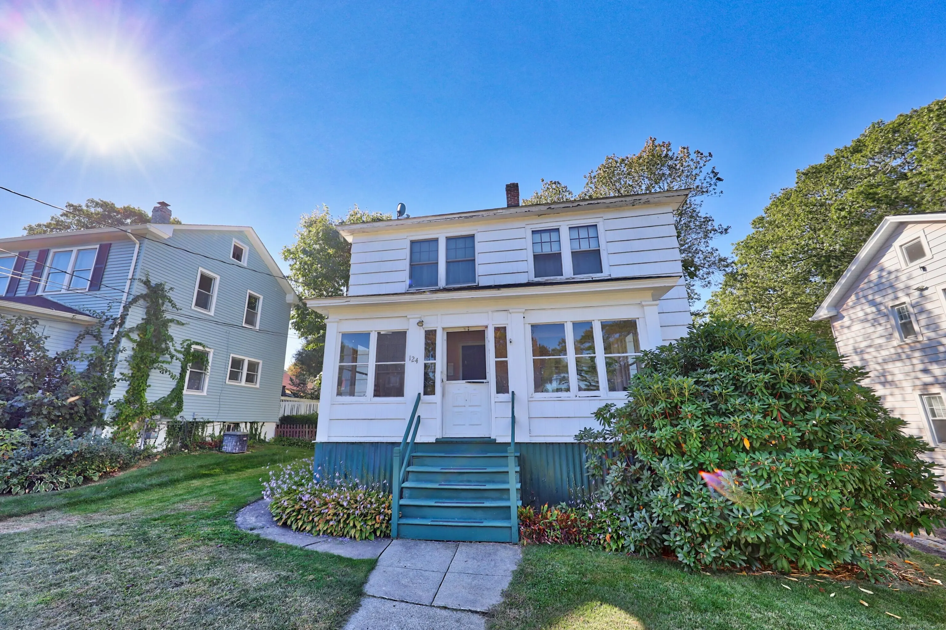 124 Woodbine Street, Waterbury