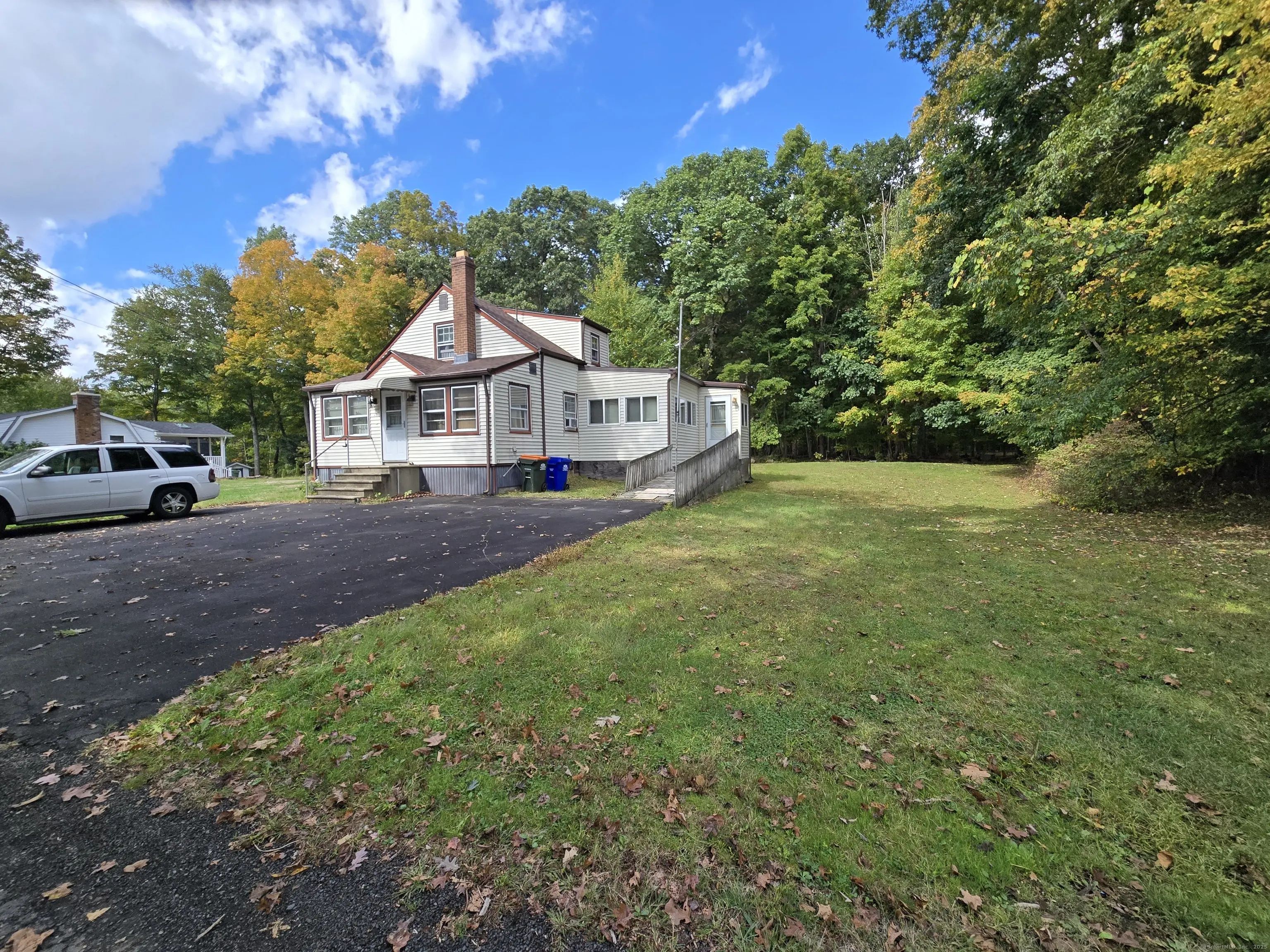 15 Hampton Trail, Wallingford