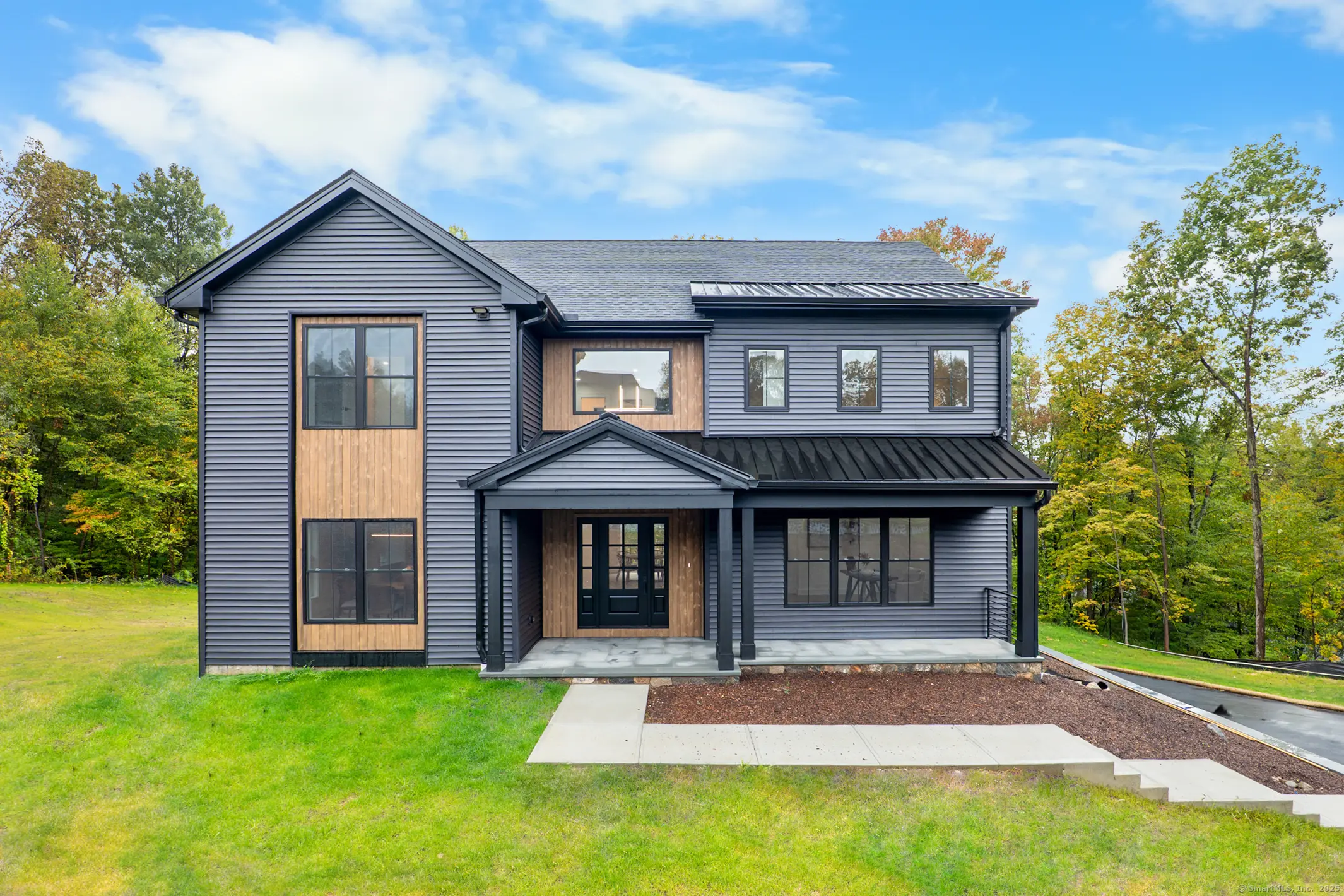 5 Delivery Lane, New Milford