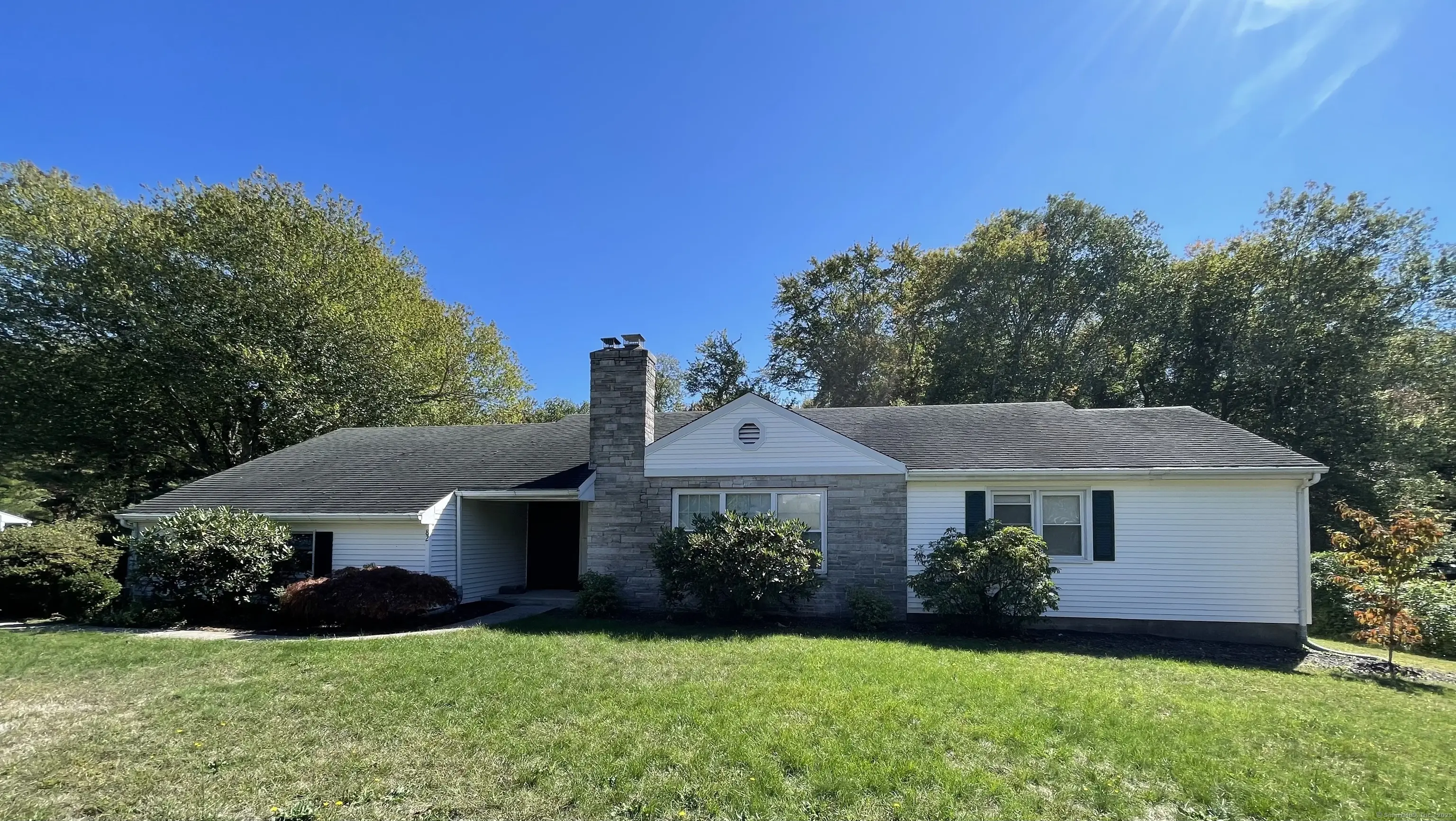 82 North High Street, Clinton