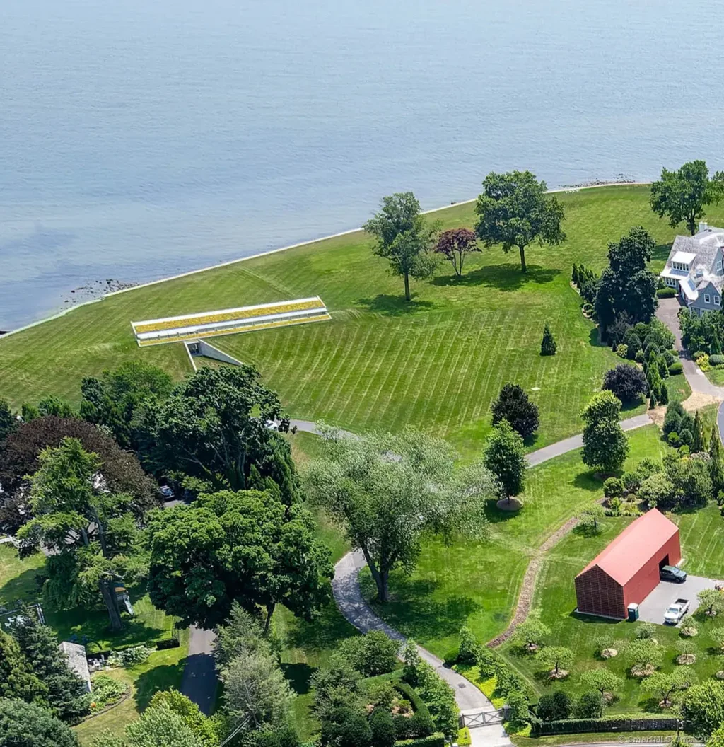 128 Beachside Avenue, Westport