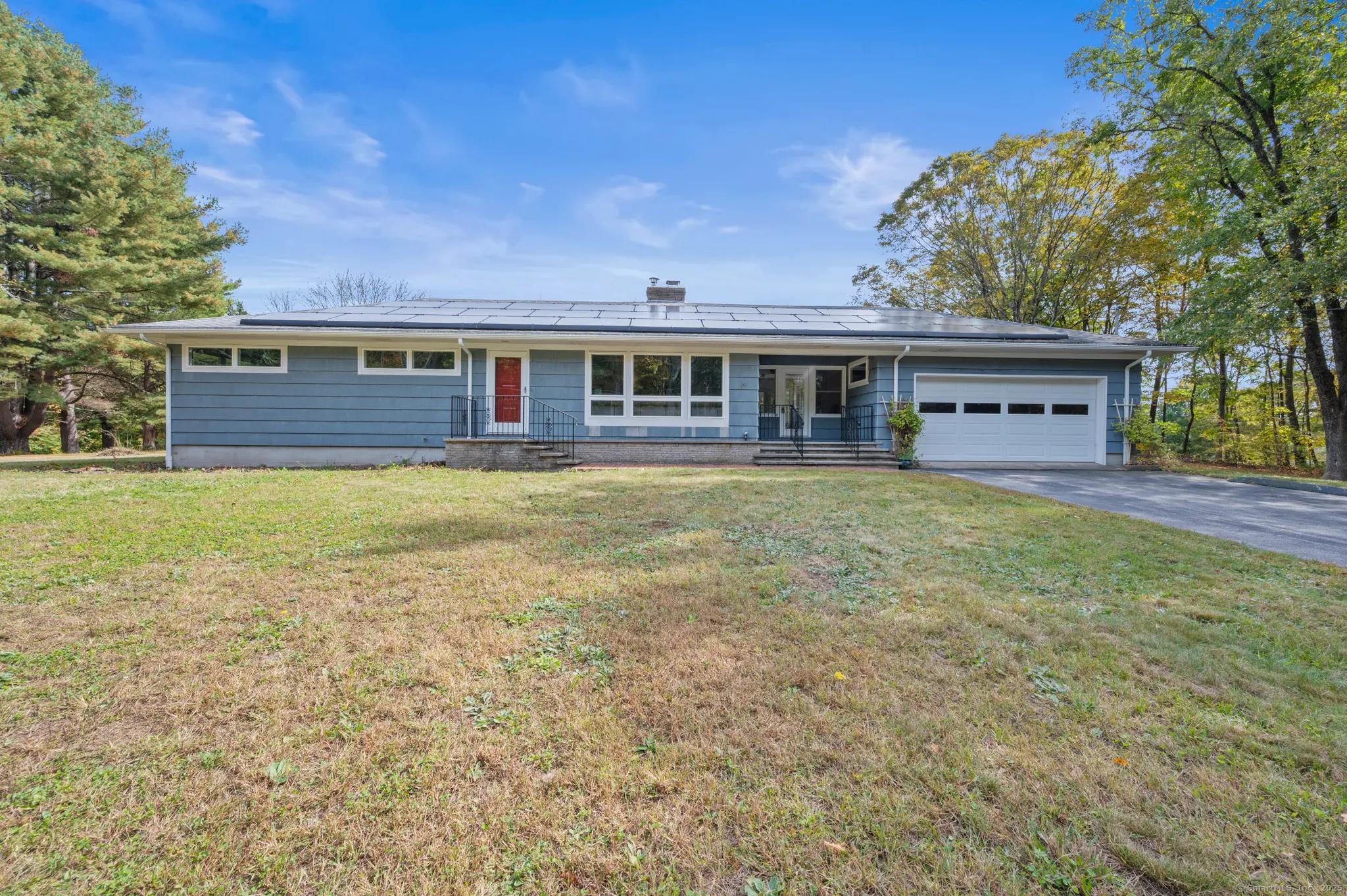 51 Pasay Road, Thompson