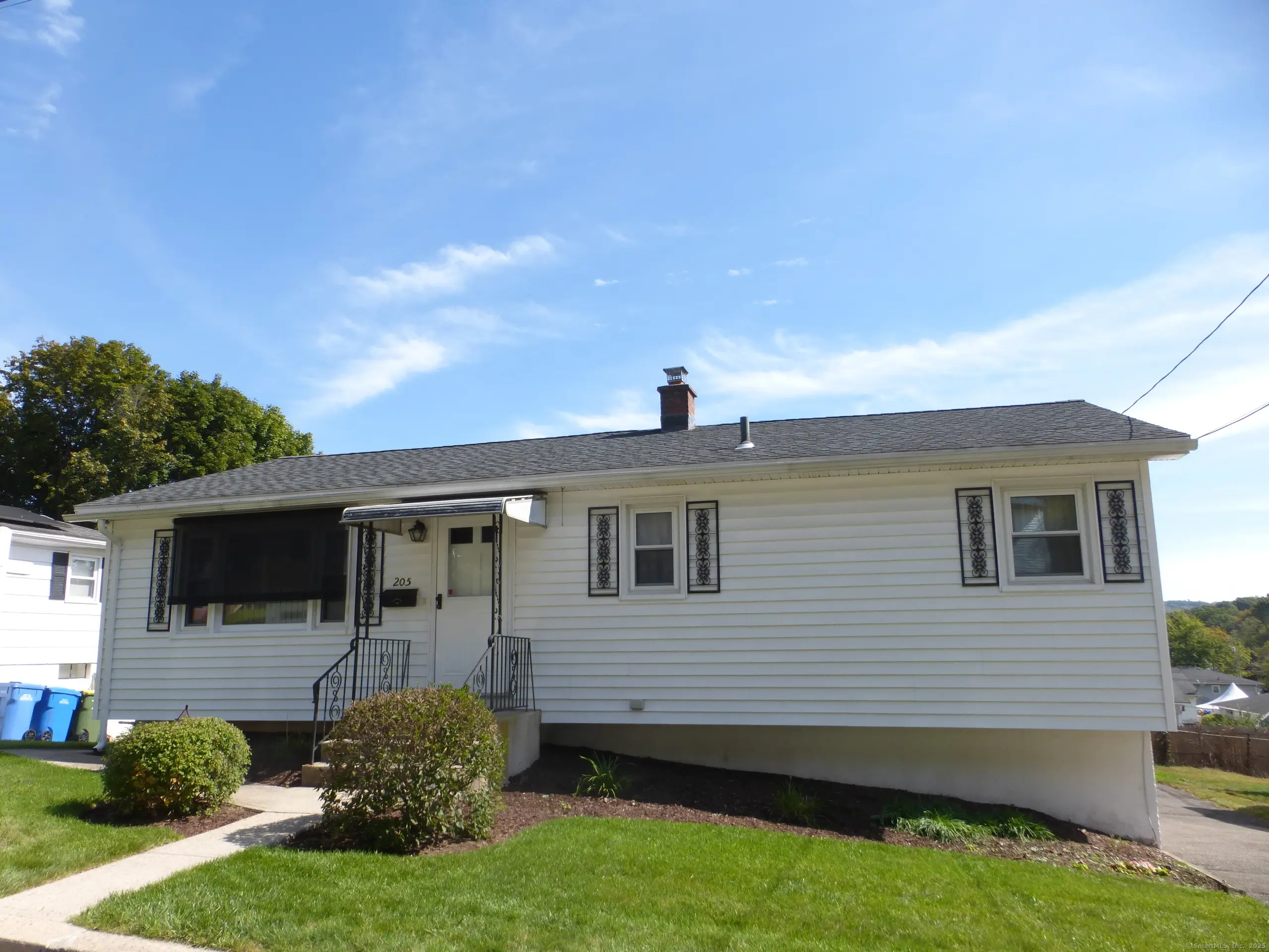 205 New Haven Avenue, Waterbury