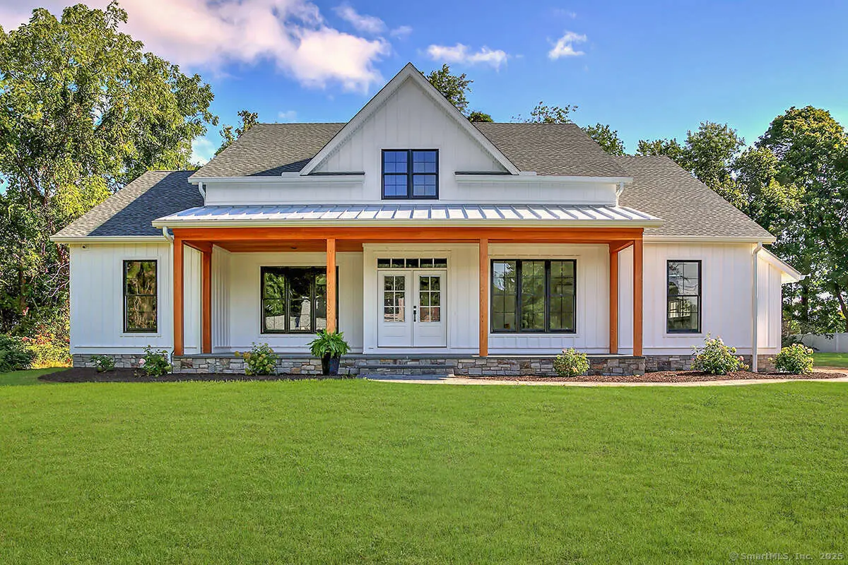 12 Meadowcrest Drive North, Goshen