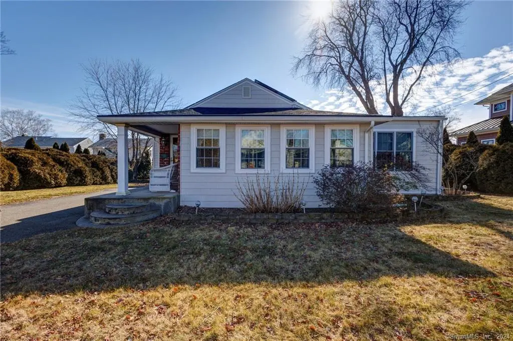 24 Seabreeze Road, Old Saybrook