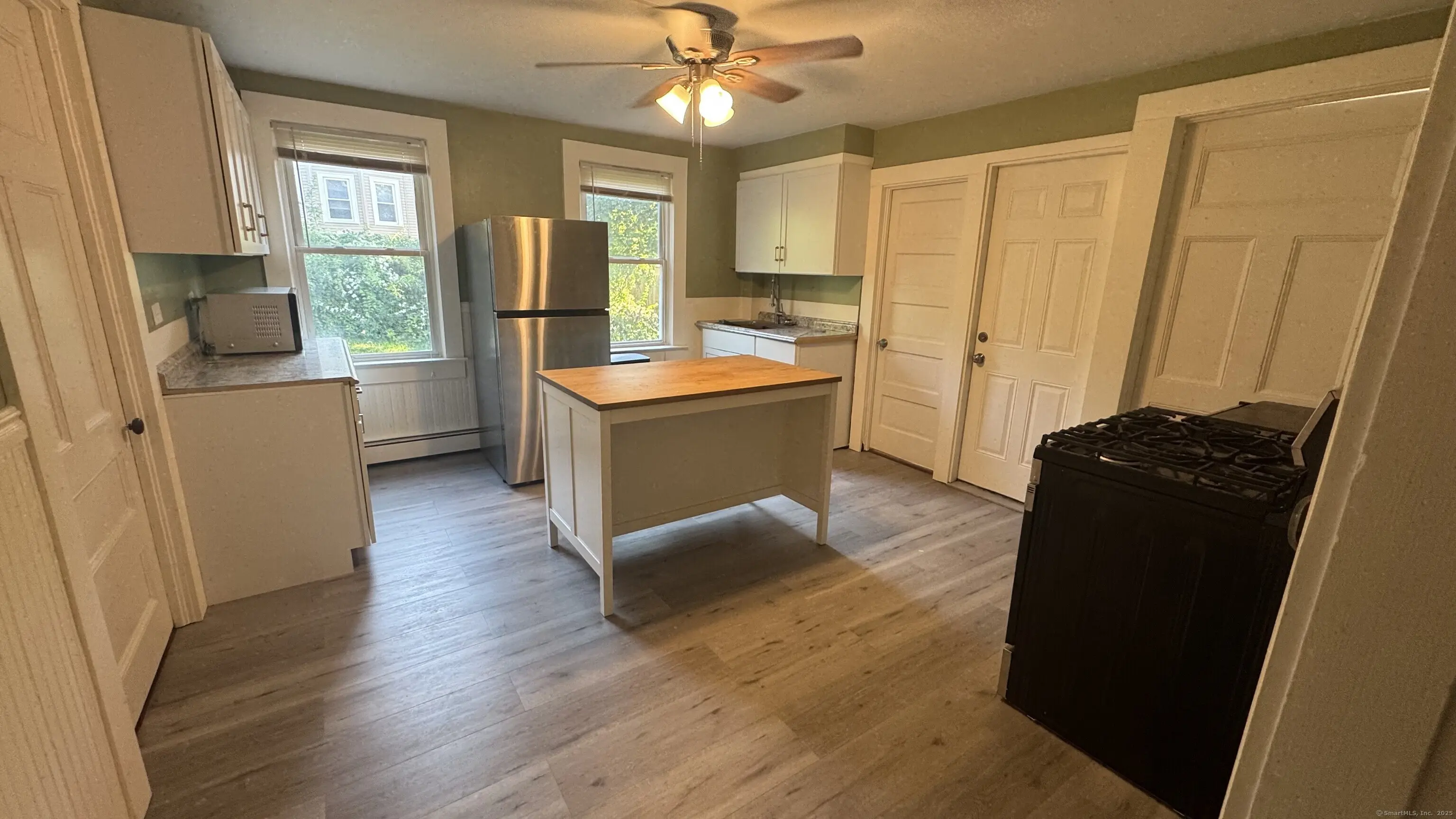 77 Adelaide Street 1, New London