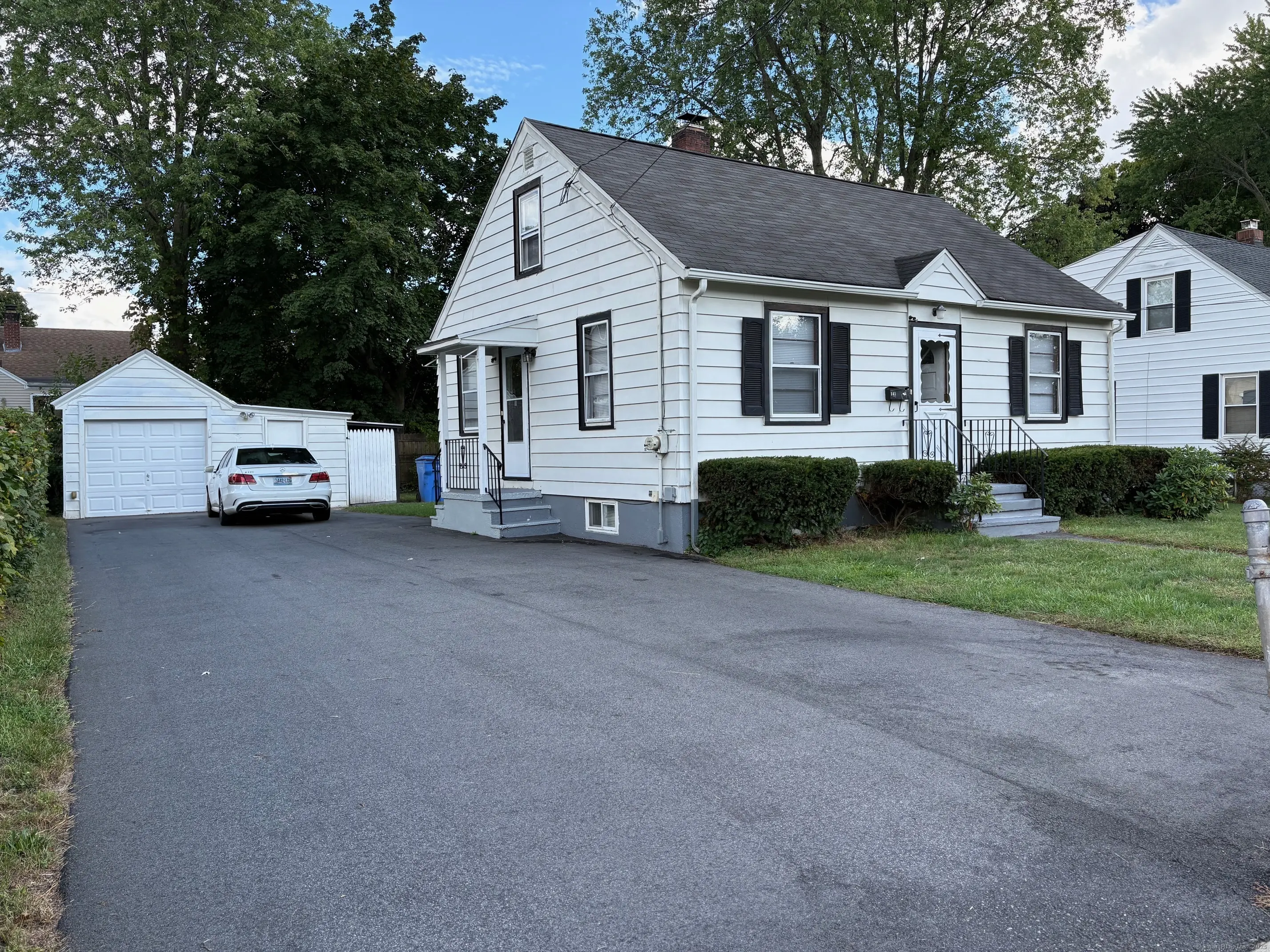 141 Warner Street, Hamden