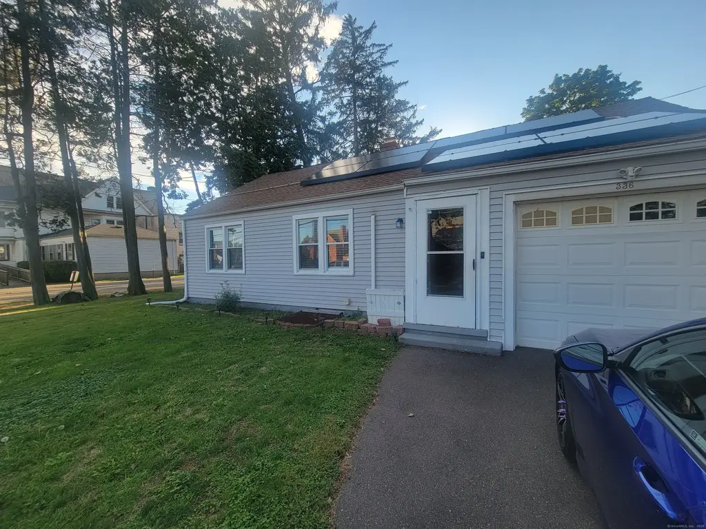 336 Circular Avenue, Hamden