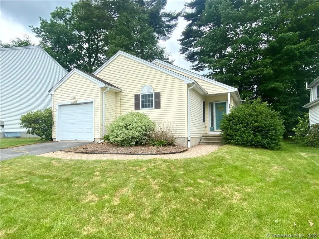 229 White Oak Way, Torrington