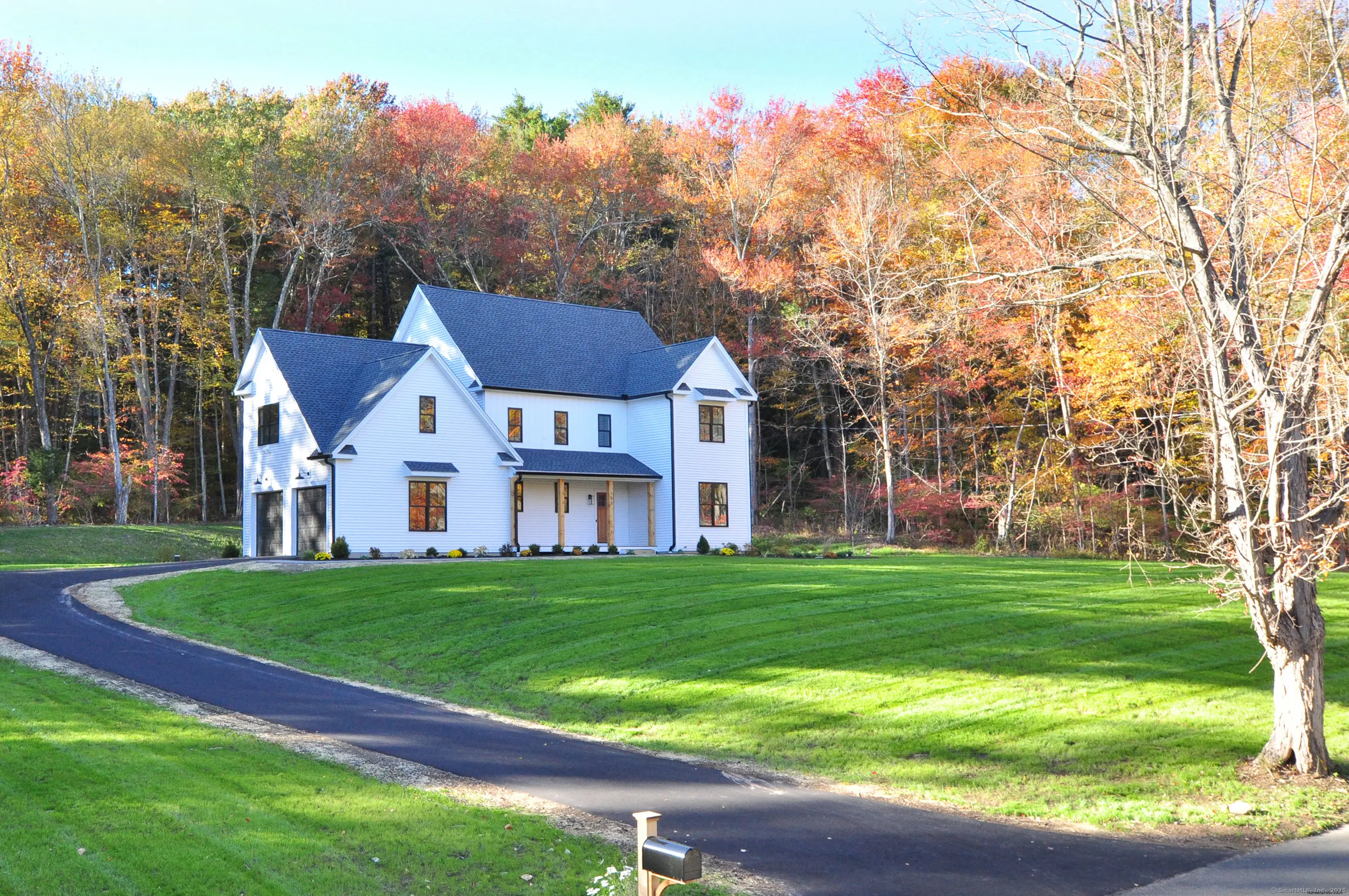 152 East Hill Road, Canton