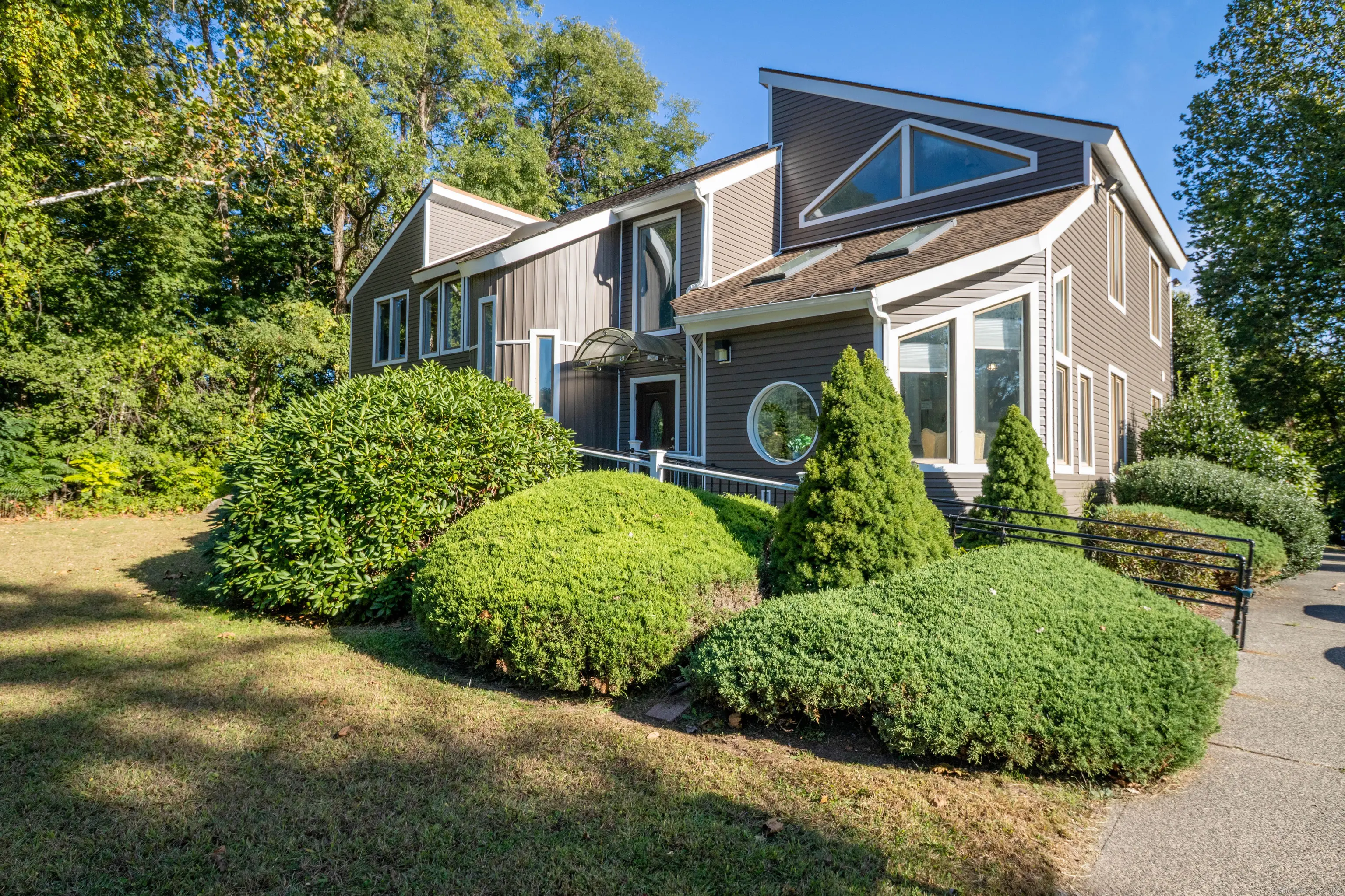 553 Portland Cobalt Road, Portland