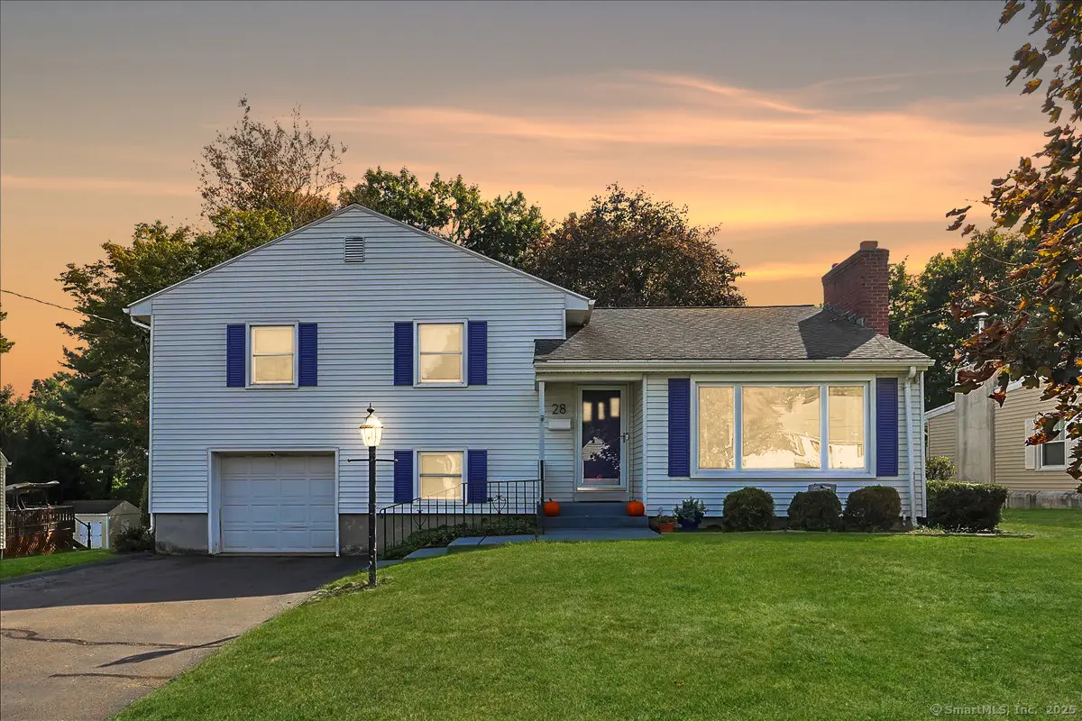 28 Briar Lane, Berlin