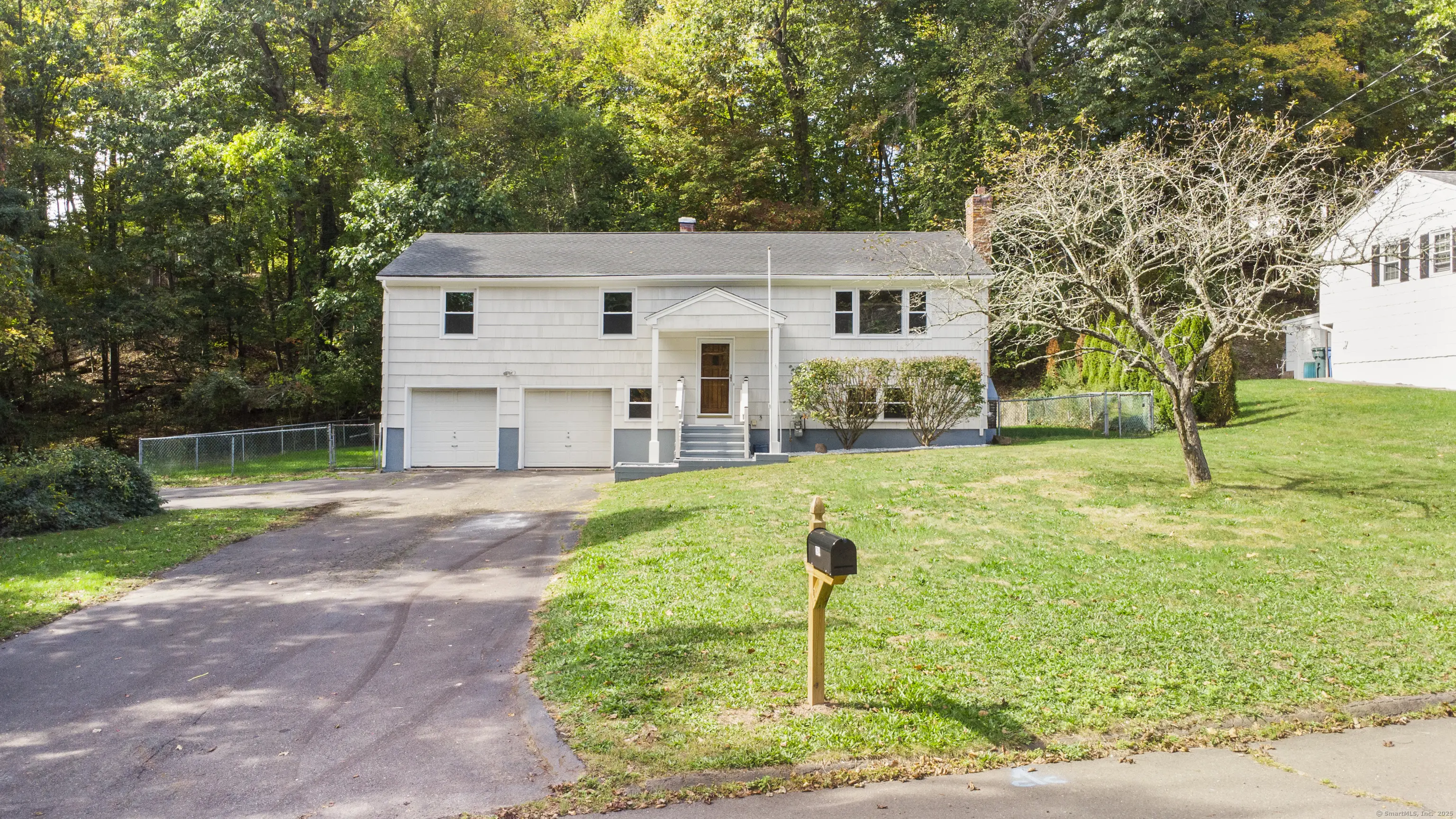 284 Wintergreen Avenue, Hamden