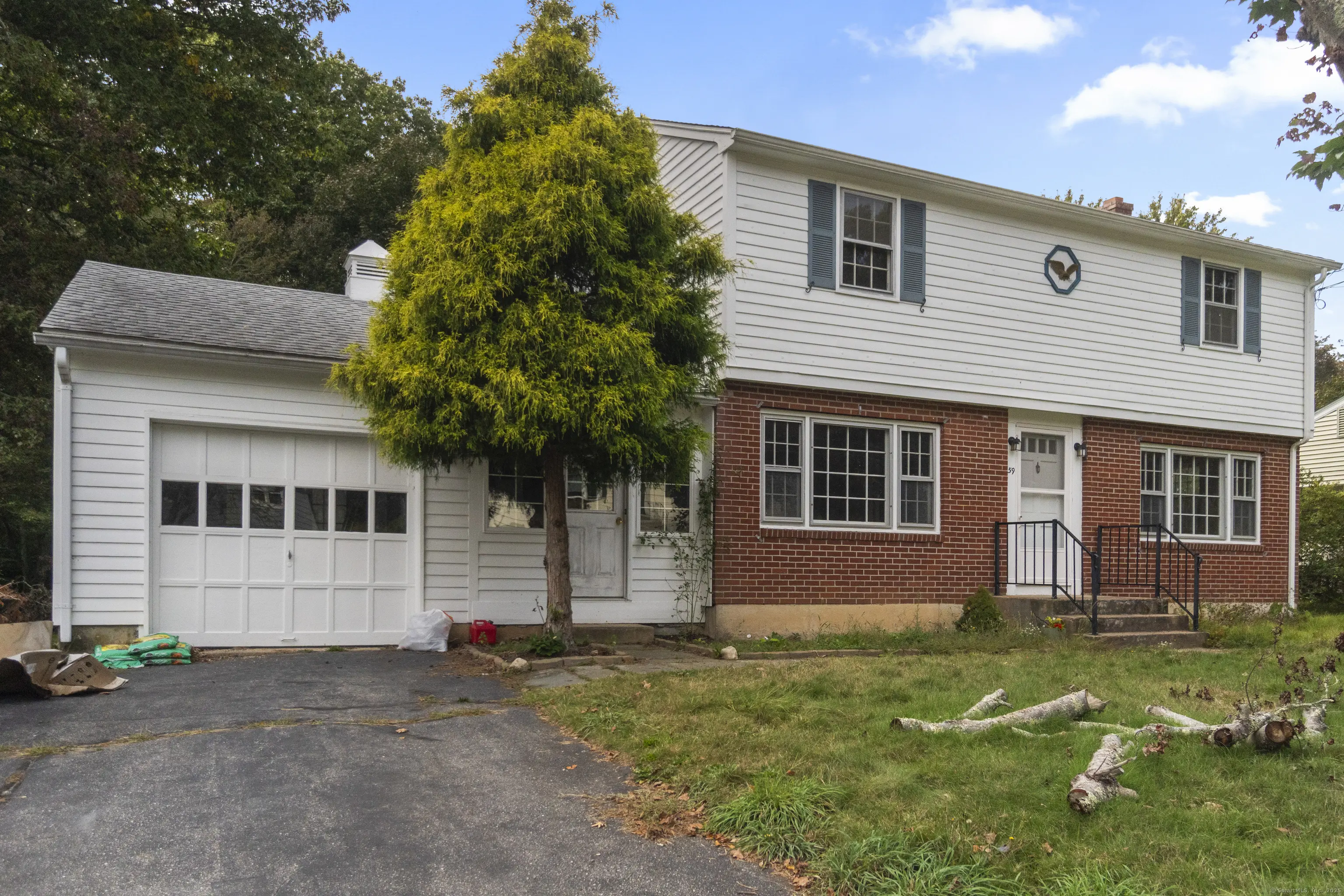 59 Noank Ledyard Road, Groton