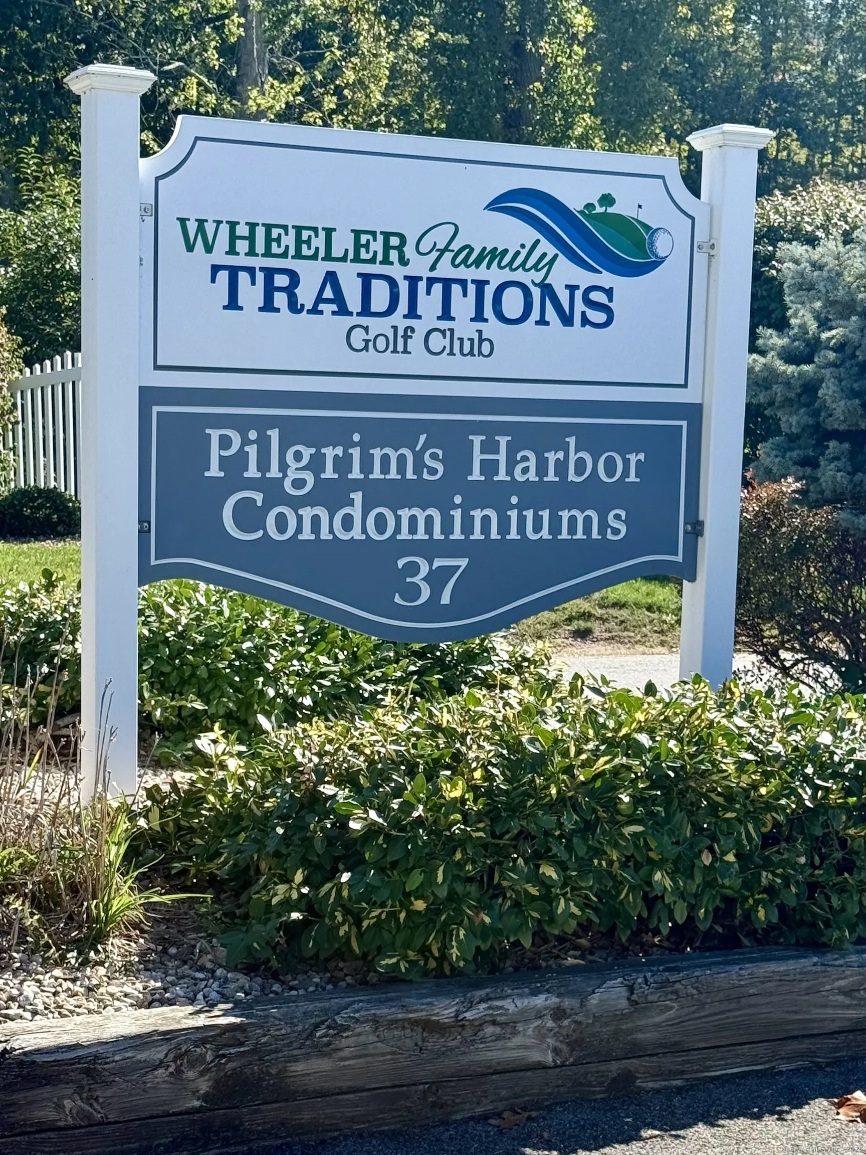 551 Pilgrim Harbor 551, Wallingford