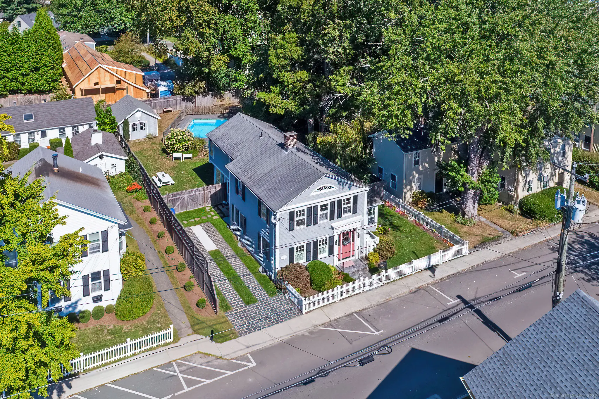 9 Pratt Street, Essex