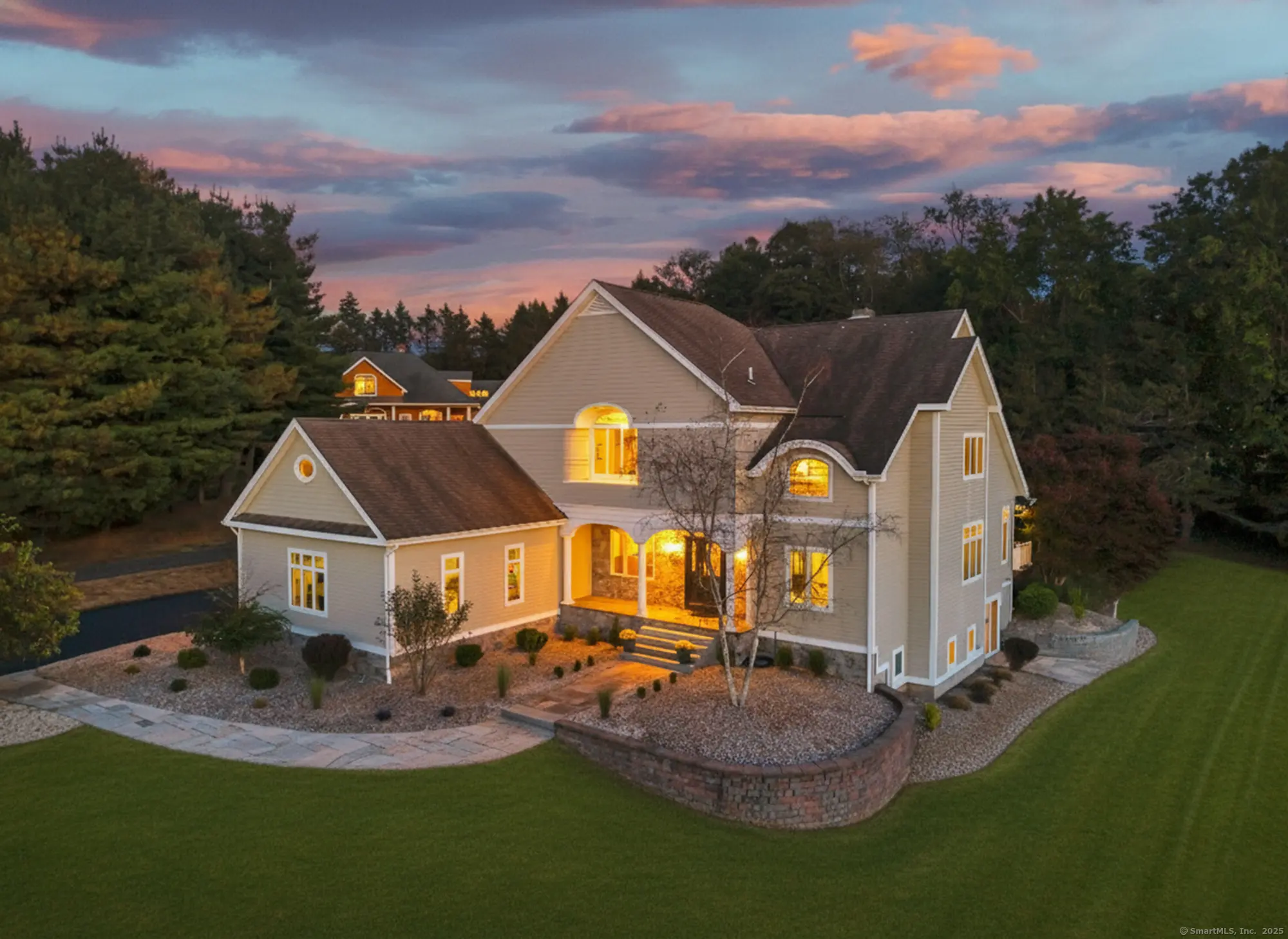 7 Greenview, Middlefield