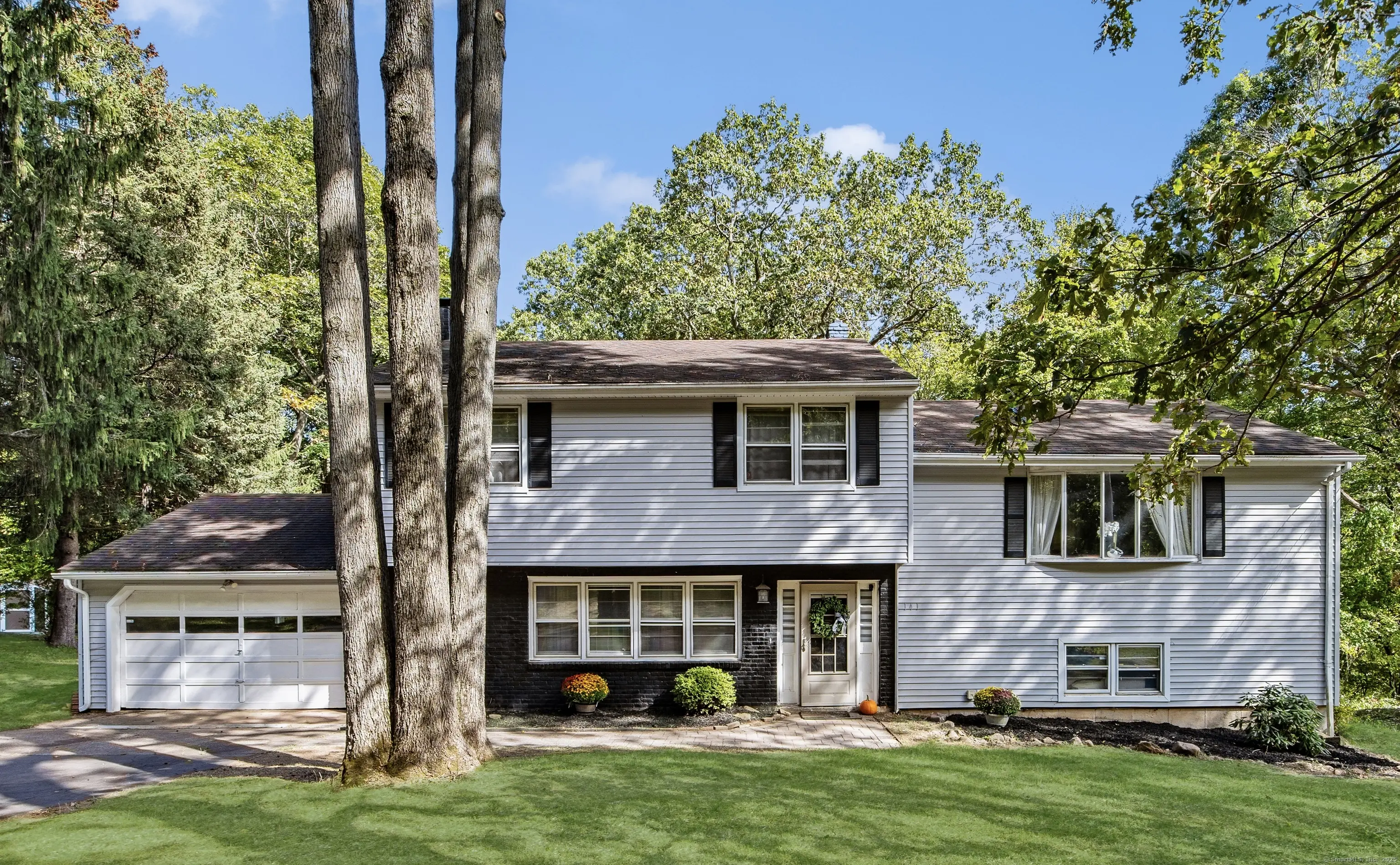 141 Old Coach Highway, Hamden