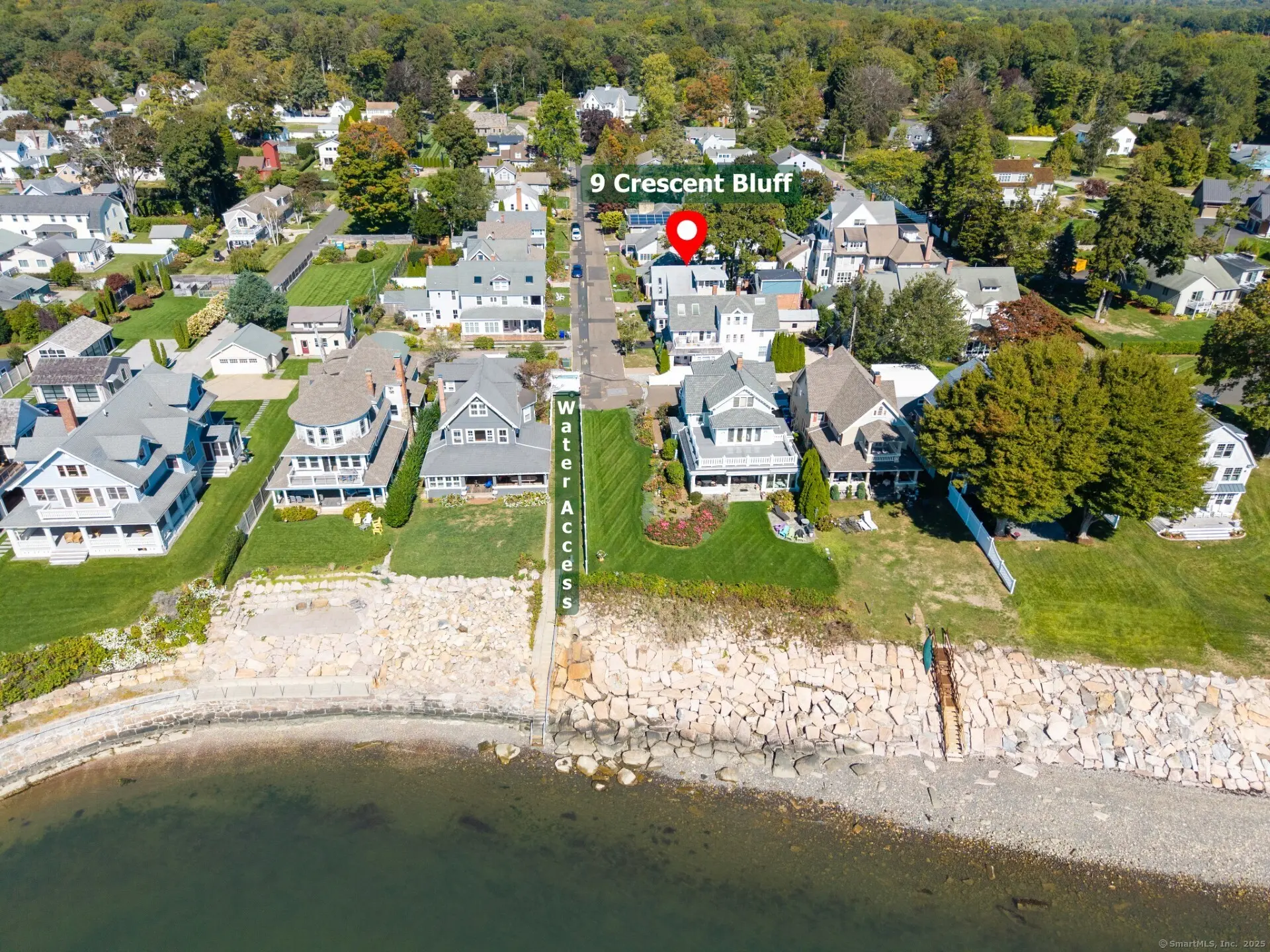 9 Crescent Bluff Avenue, Branford