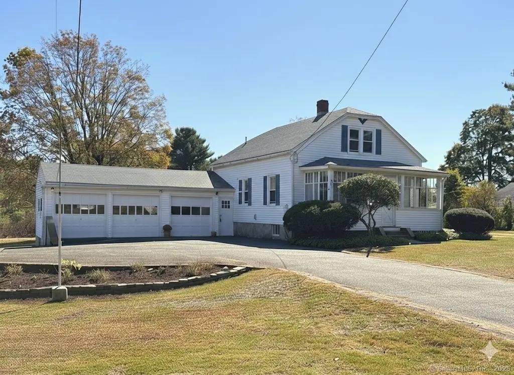 140 West Stafford Road, Stafford