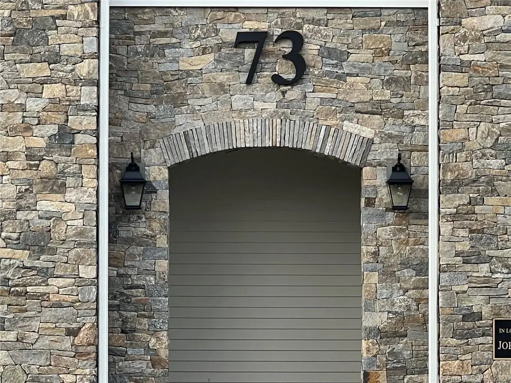 73 W Main Street 5, Clinton