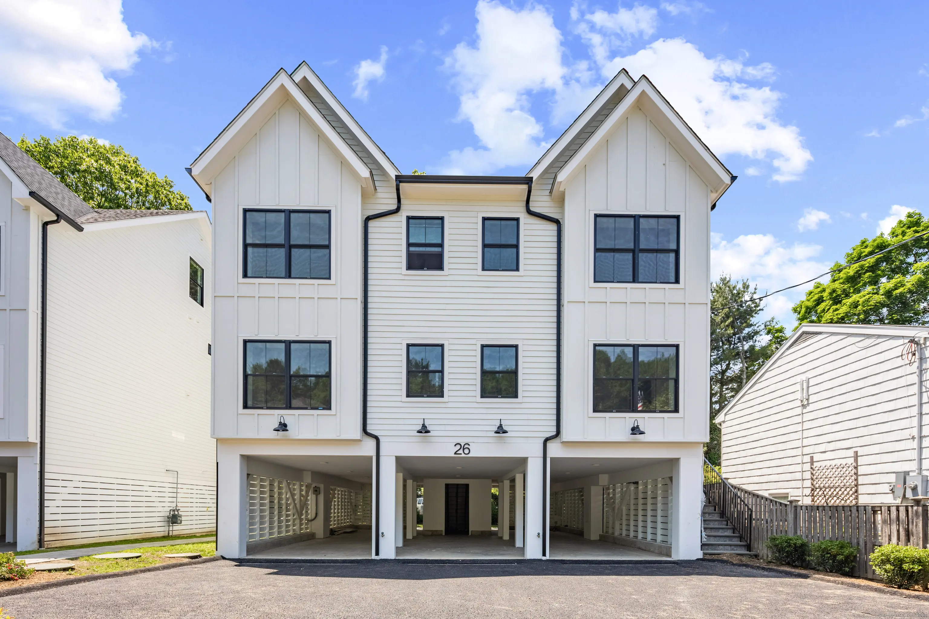 26 Homestead Lane A, Greenwich