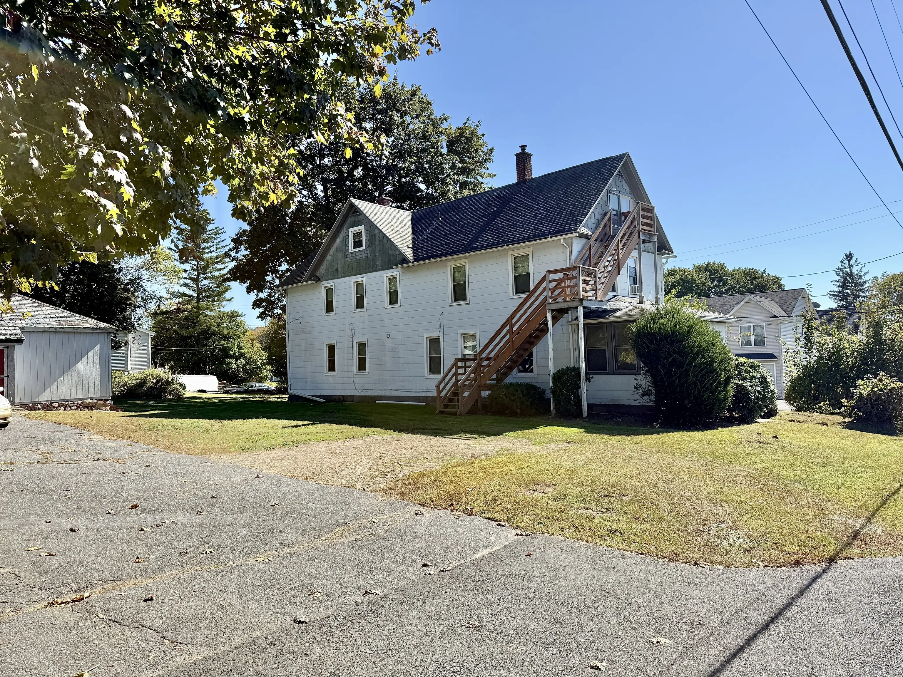 69 Johnson Street, Naugatuck