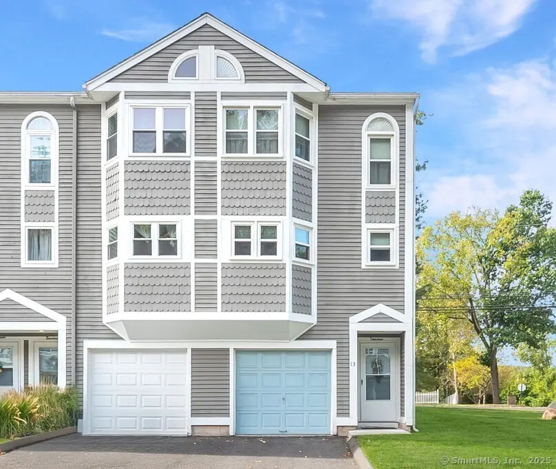 1655 North Colony Road 13, Meriden