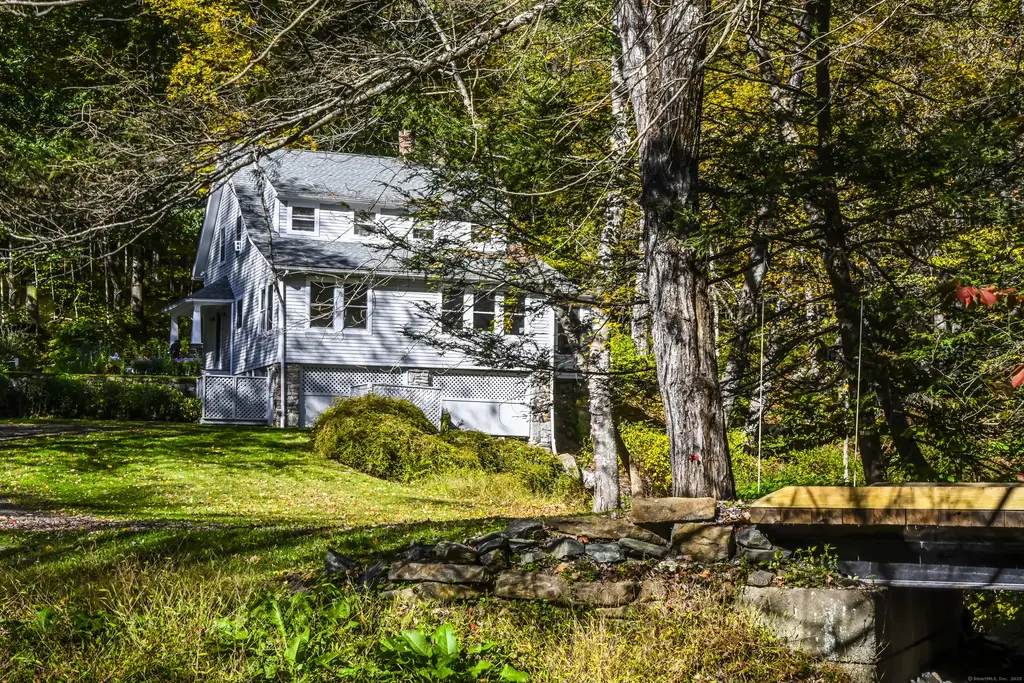 103 Geer Mountain Road, Kent