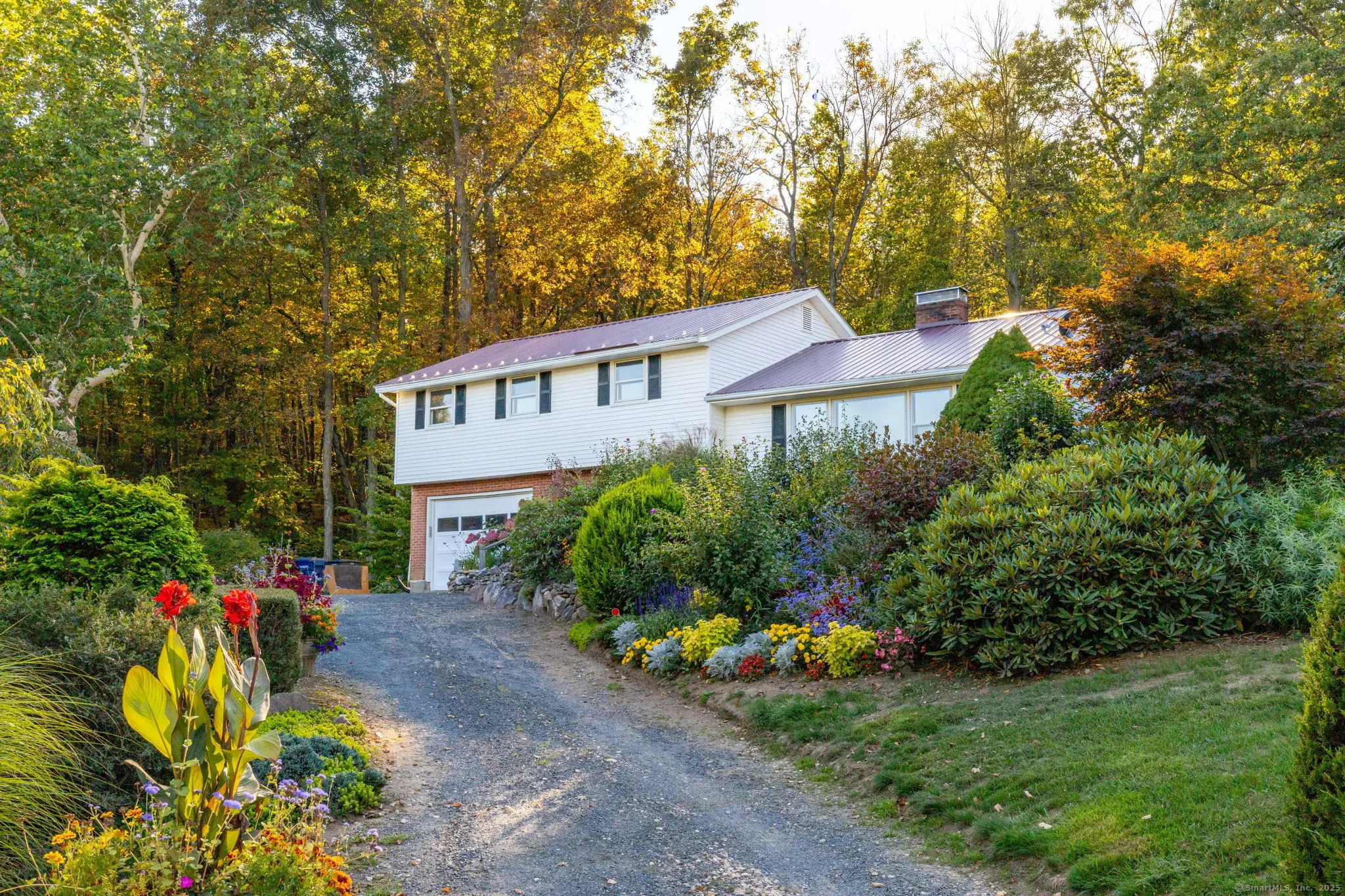 9 Mountain Road, Granby