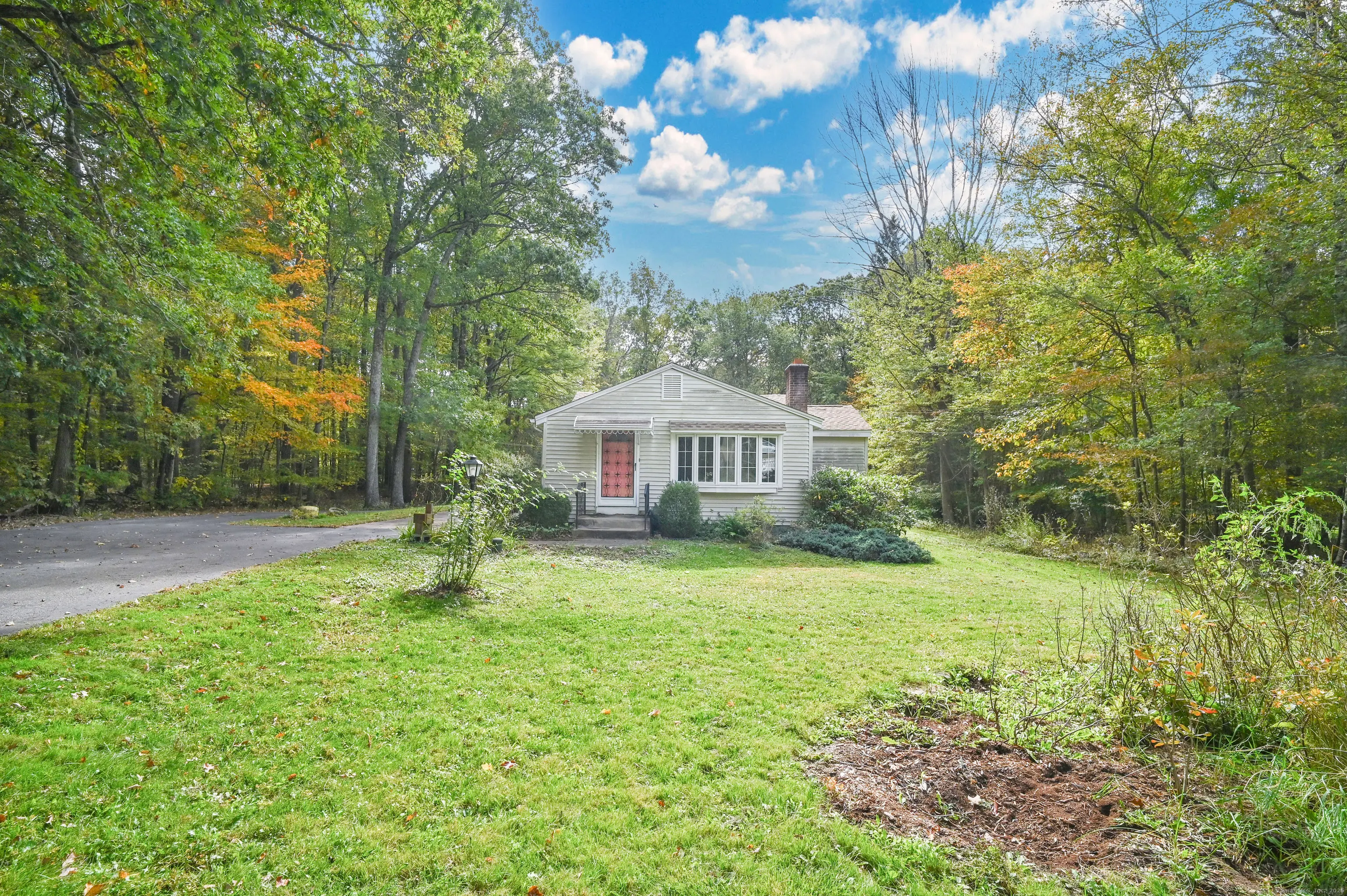 454 Merrow Road, Tolland