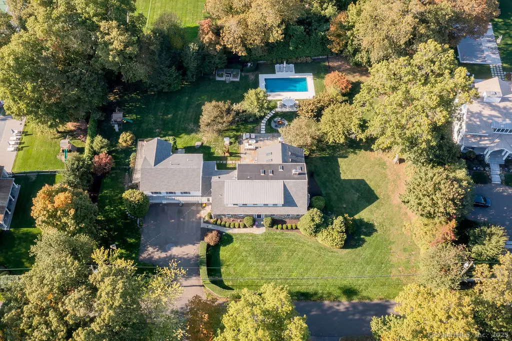 3 Country Road, Westport