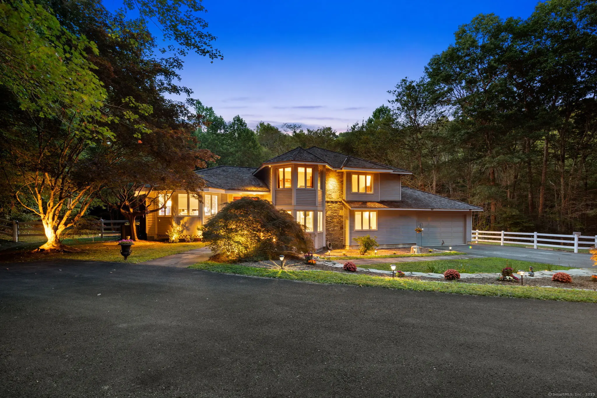 24 Roxbury Road, Woodbury