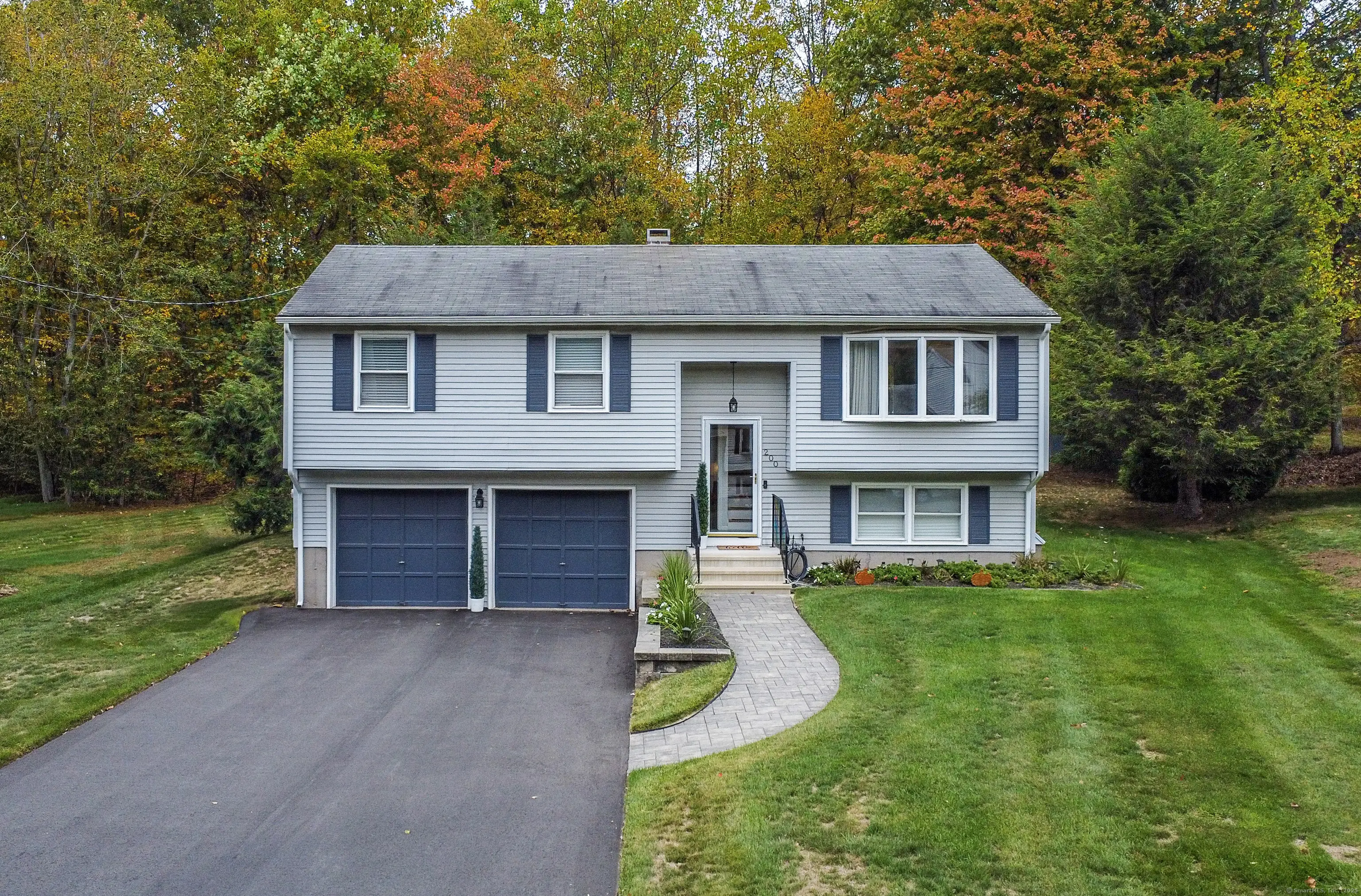 200 Russo Drive, Hamden