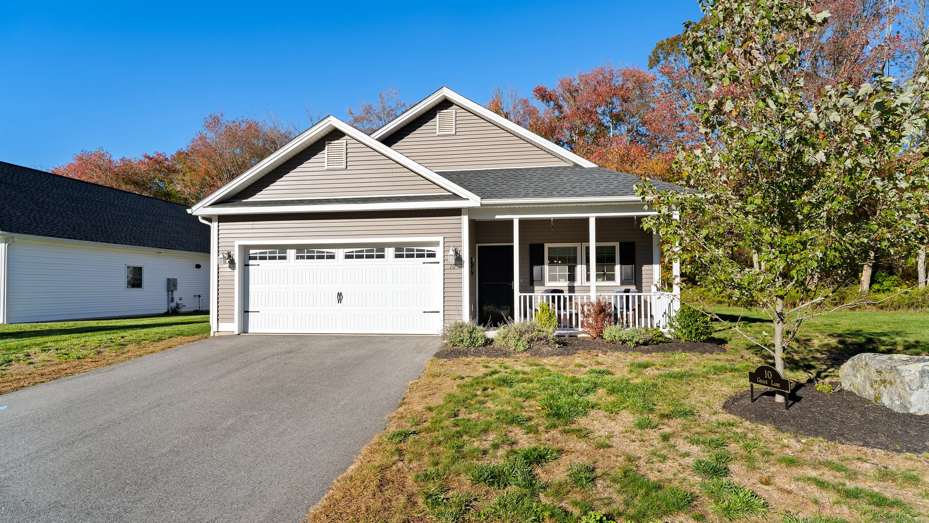 10 Grace Lane 10, Plainfield